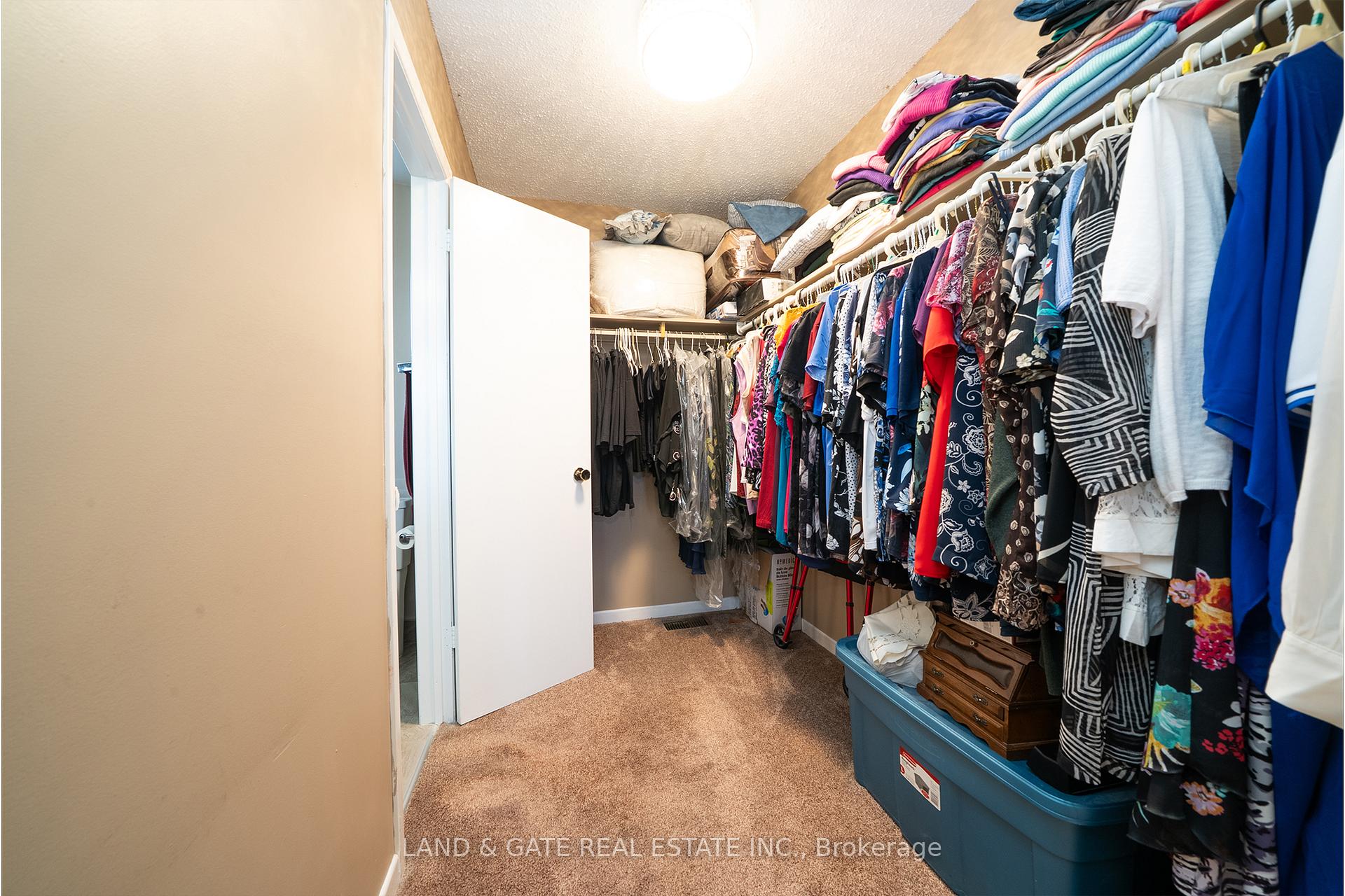 Photo 20 of 1301 Grovedale Court, Pickering, Liverpool — HOMEH