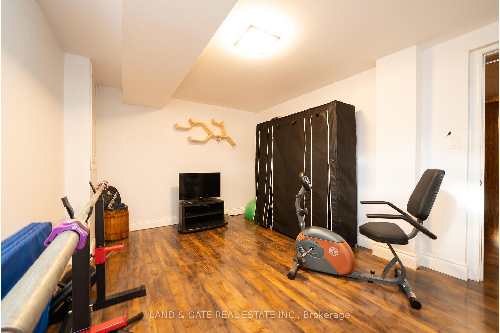 Photo 26 of 1301 Grovedale Court, Pickering, Liverpool — HOMEH