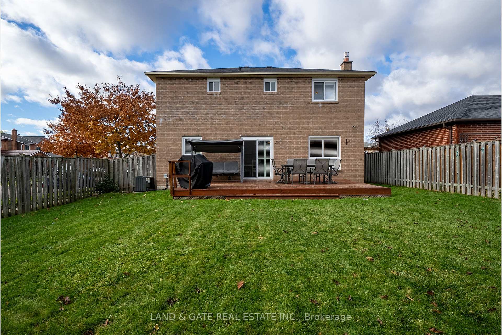 Photo 28 of 1301 Grovedale Court, Pickering, Liverpool — HOMEH