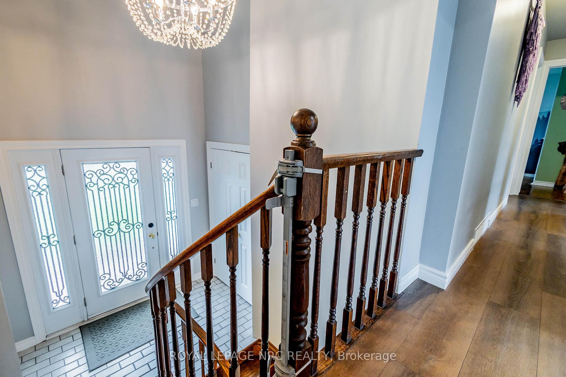 Photo 4 of 166 Pancake Lane, Pelham, Fonthill — HOMEH