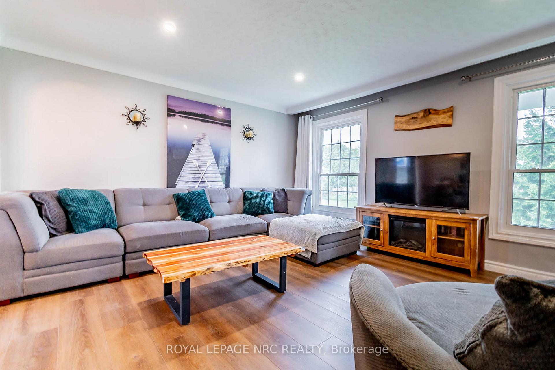 Photo 6 of 166 Pancake Lane, Pelham, Fonthill — HOMEH