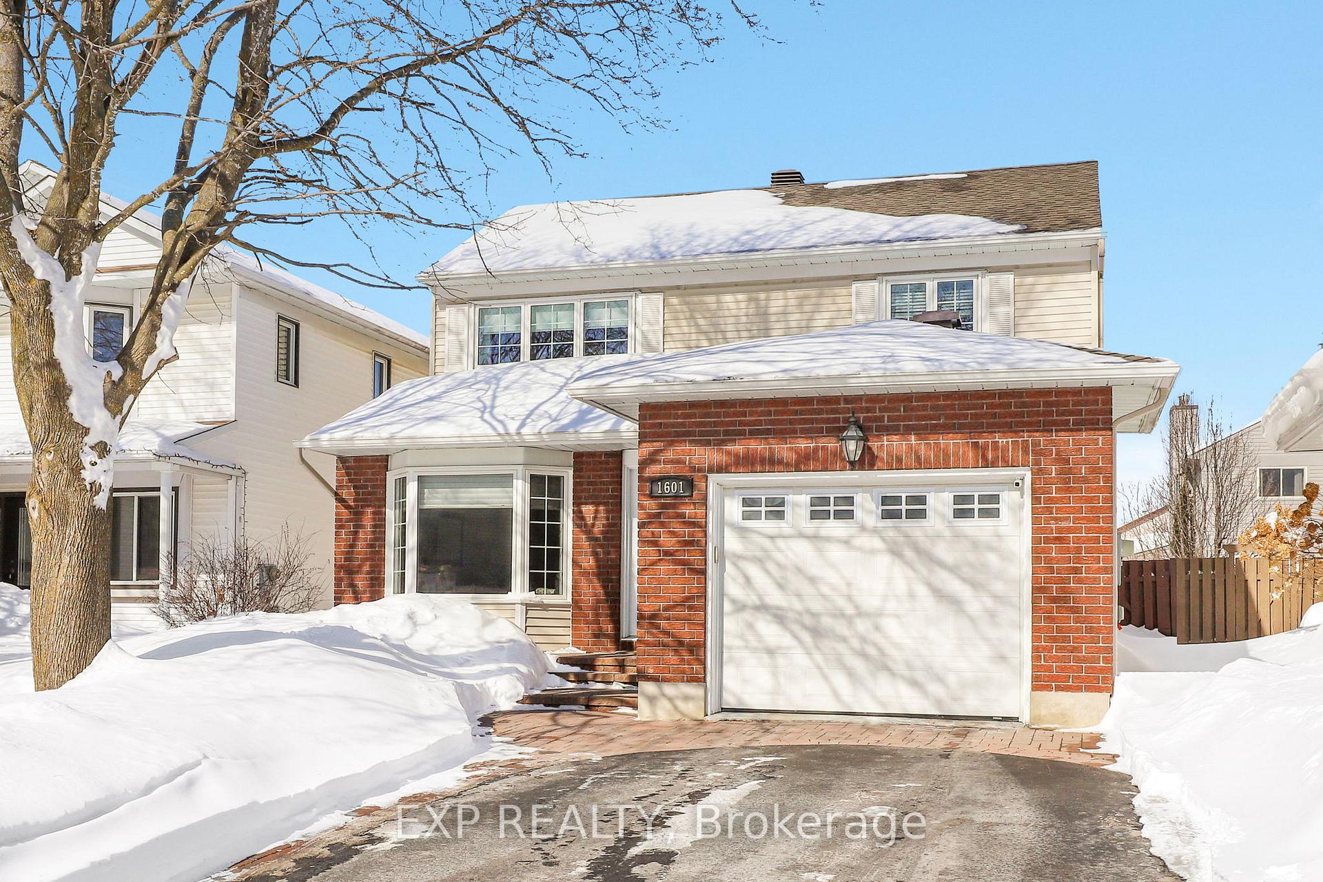 Photo 3 of 1601 Lunenberg Crescent, Ottawa, Chateauneuf — HOMEH