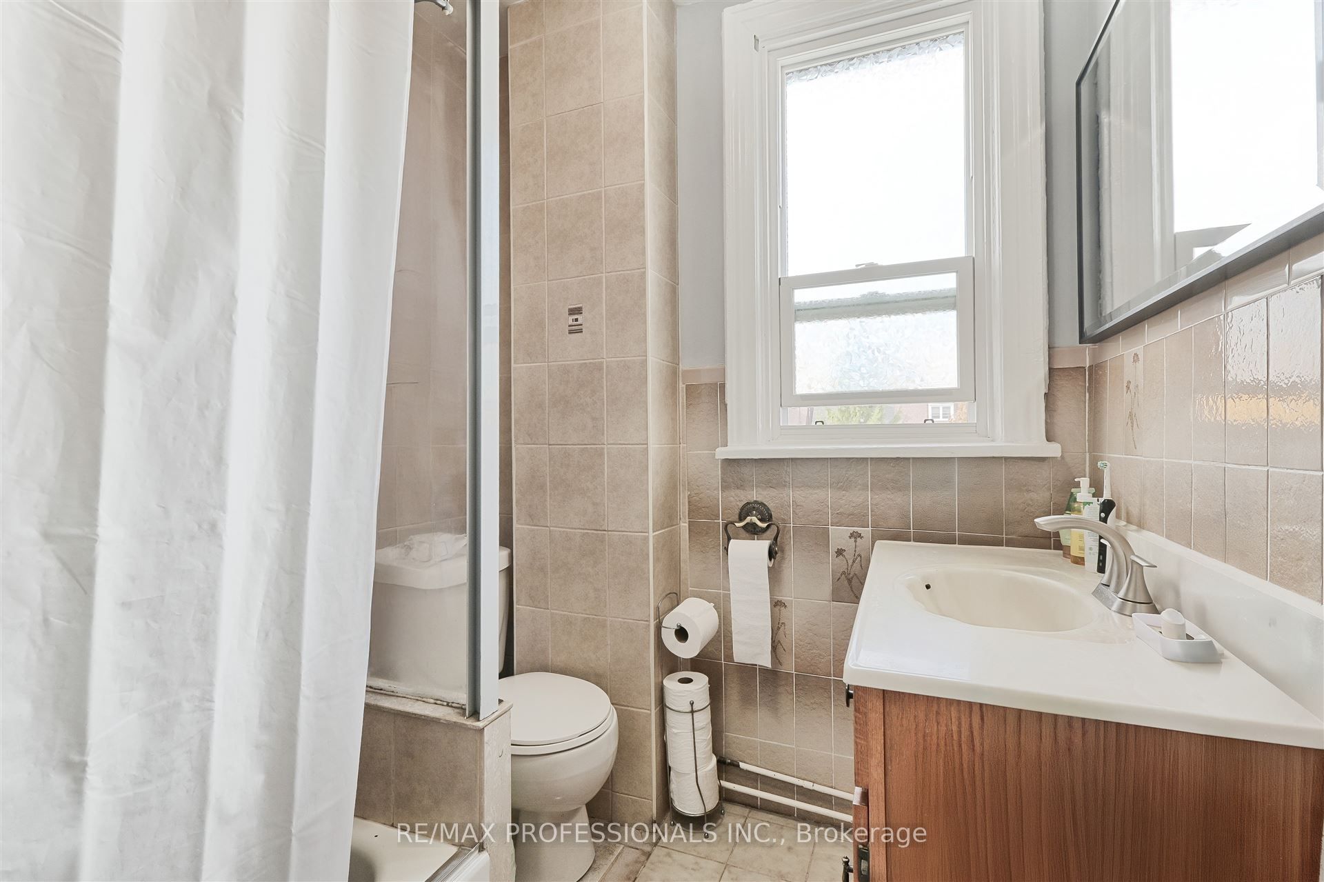 Photo 55 of 166 Grace Street, Toronto, Palmerston-Little Italy — HOMEH