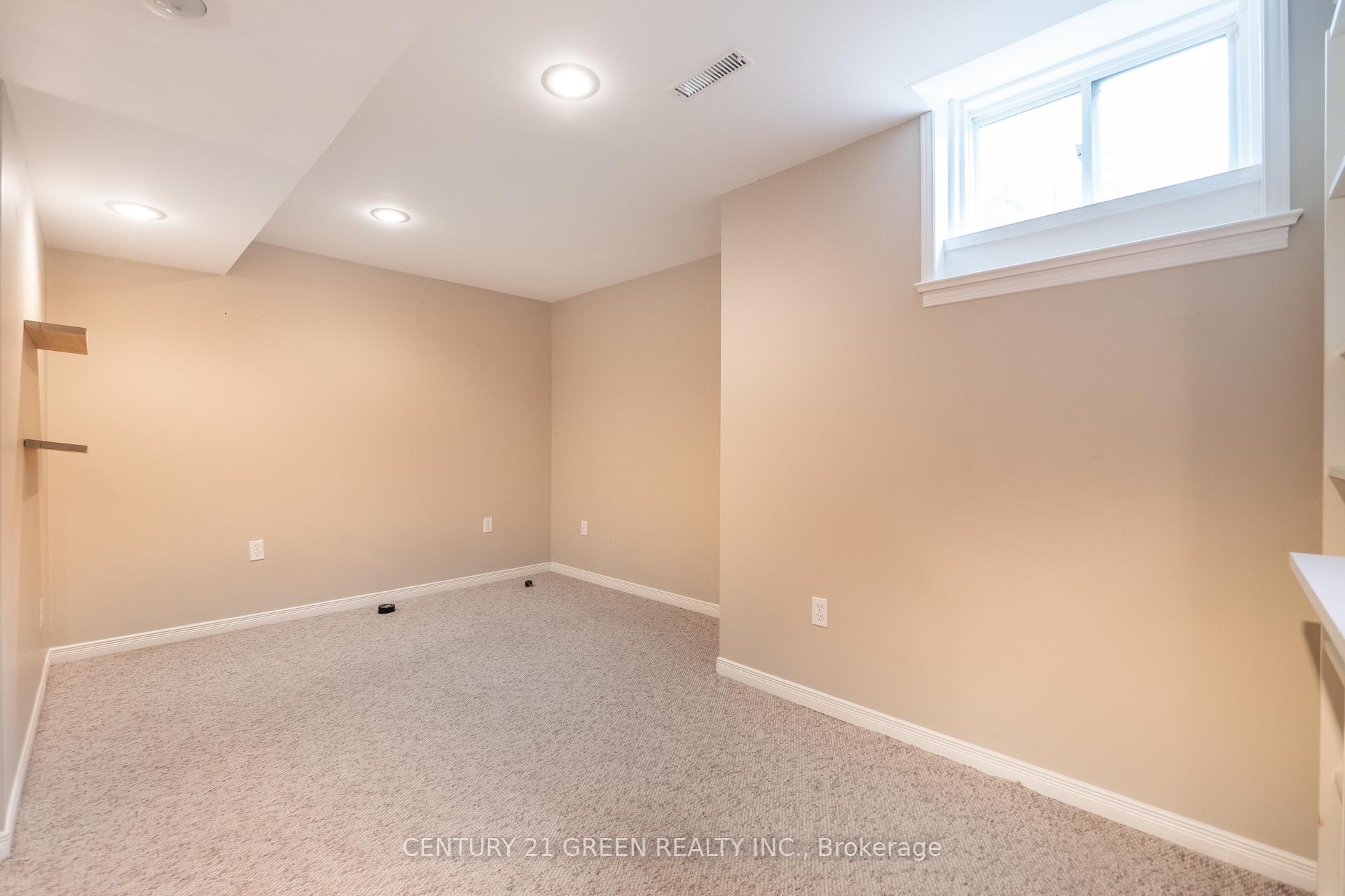 Photo 27 of 32 Dills Crescent, Milton, Dempsey — HOMEH
