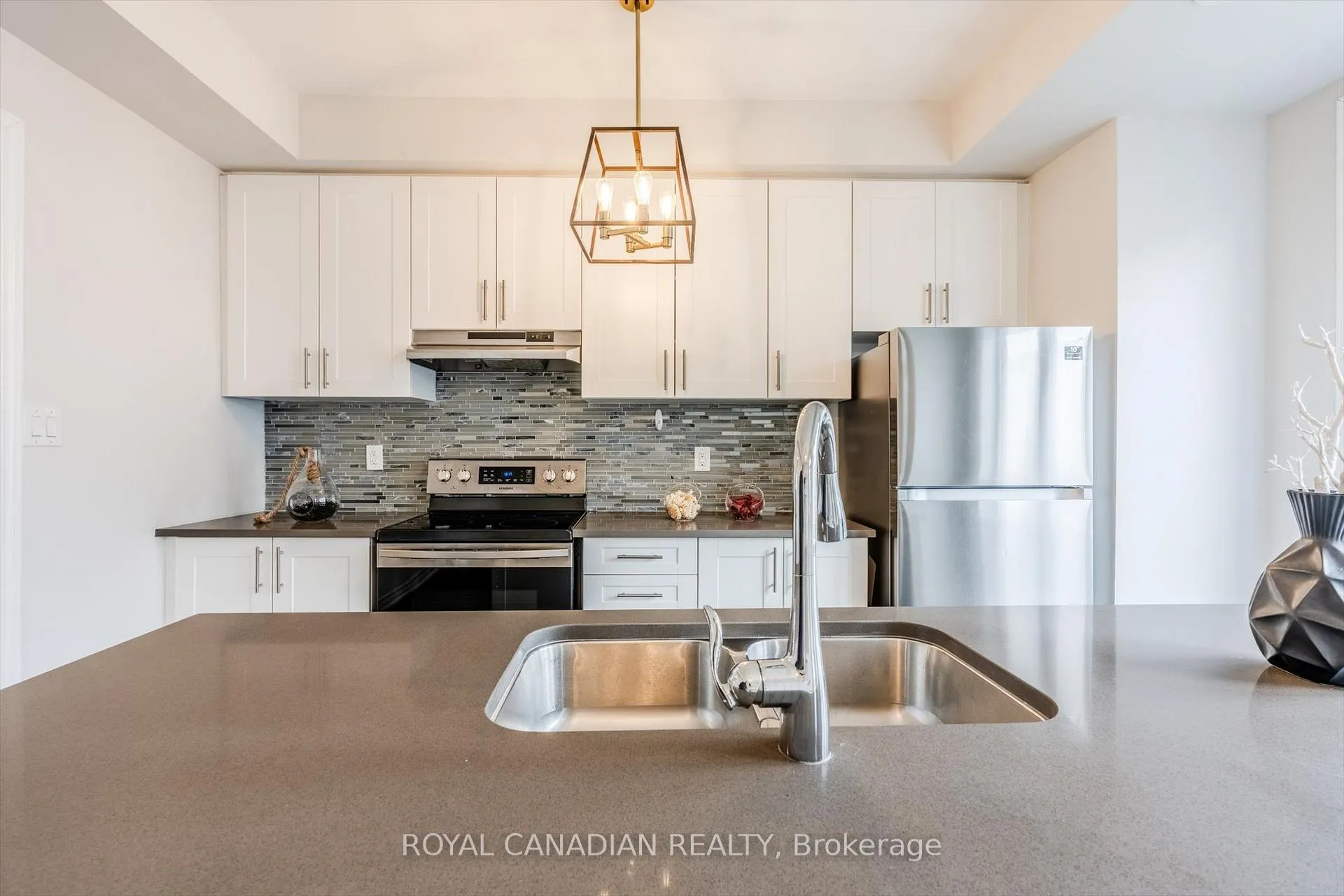 Photo 67 of 12 Rapids Lane, Hamilton, Vincent — HOMEH