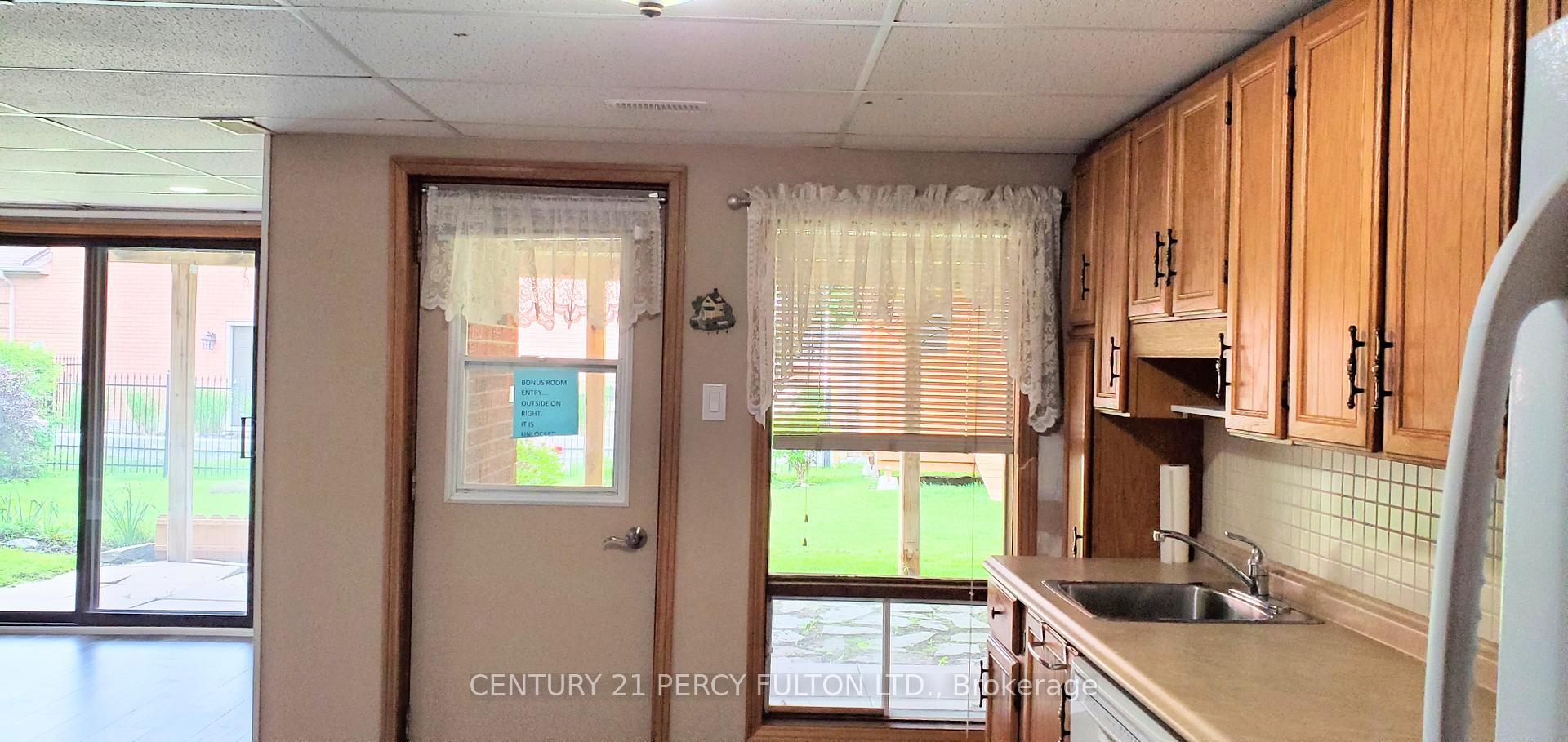 Photo 27 of 880 Ritson Road N, Oshawa, Centennial — HOMEH