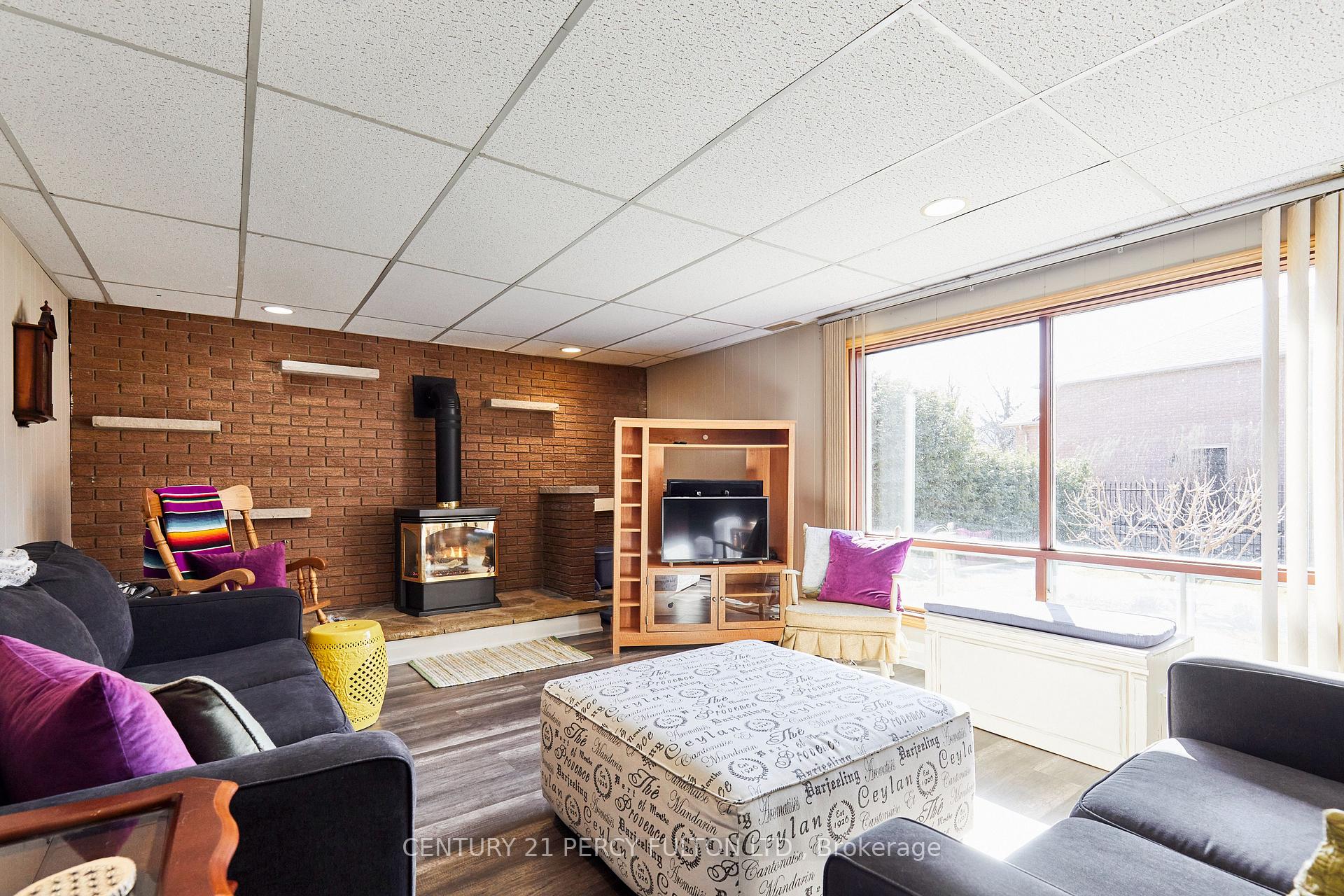 Photo 32 of 880 Ritson Road N, Oshawa, Centennial — HOMEH