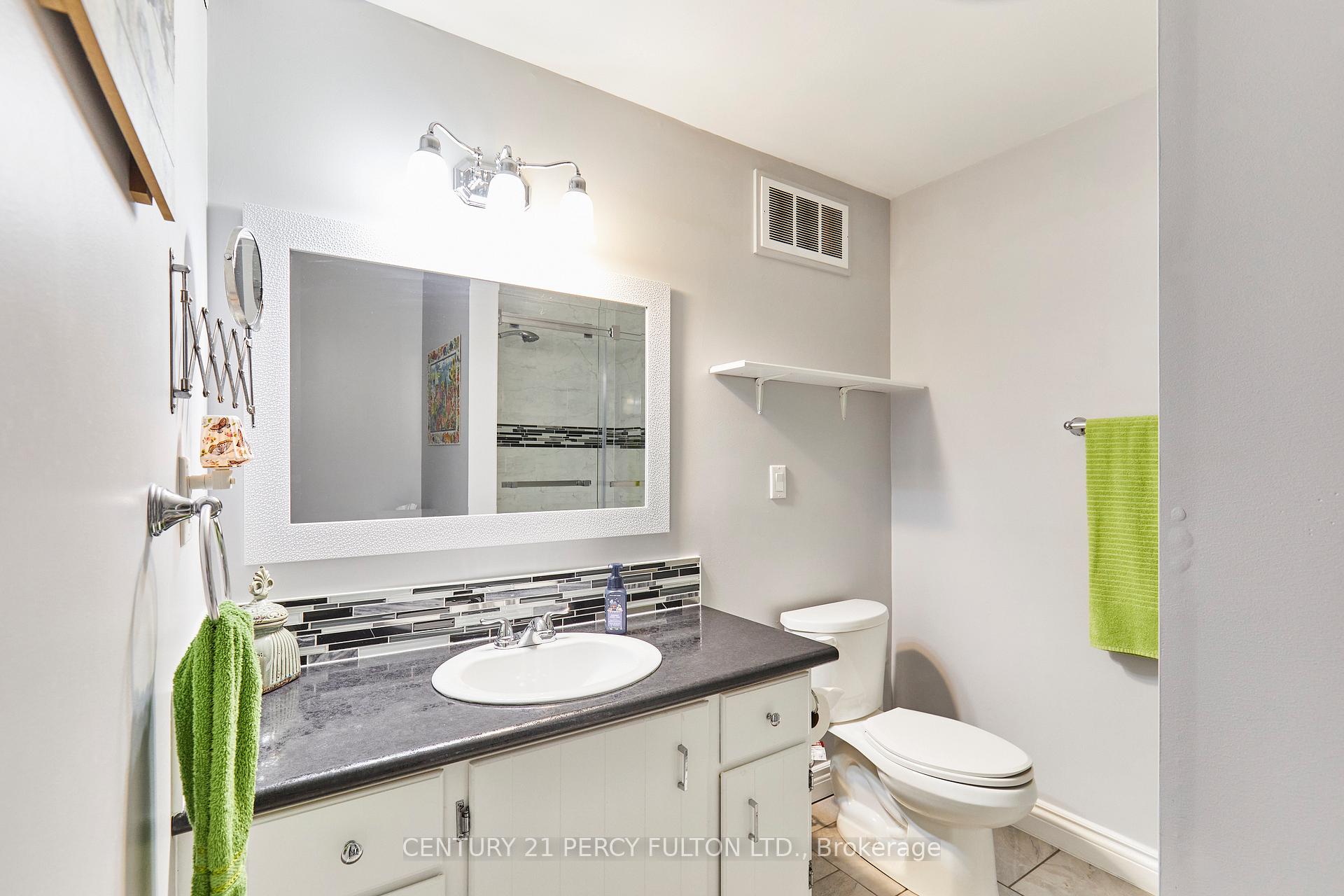 Photo 38 of 880 Ritson Road N, Oshawa, Centennial — HOMEH