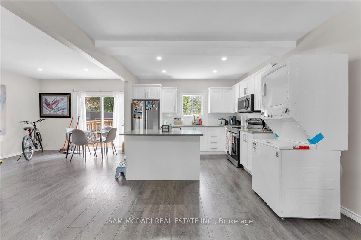 Photo 6 of 4088 Broughton Avenue, Niagara Falls, Downtown — HOMEH