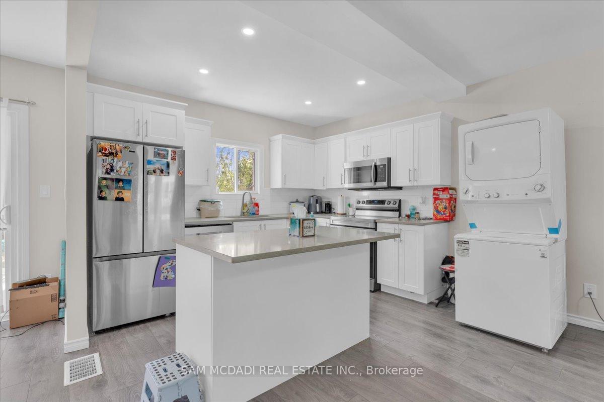 Photo 8 of 4088 Broughton Avenue, Niagara Falls, Downtown — HOMEH