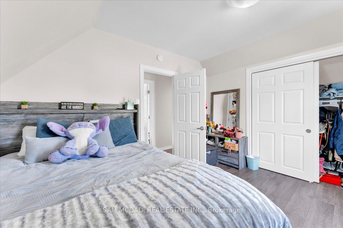 Photo 19 of 4088 Broughton Avenue, Niagara Falls, Downtown — HOMEH