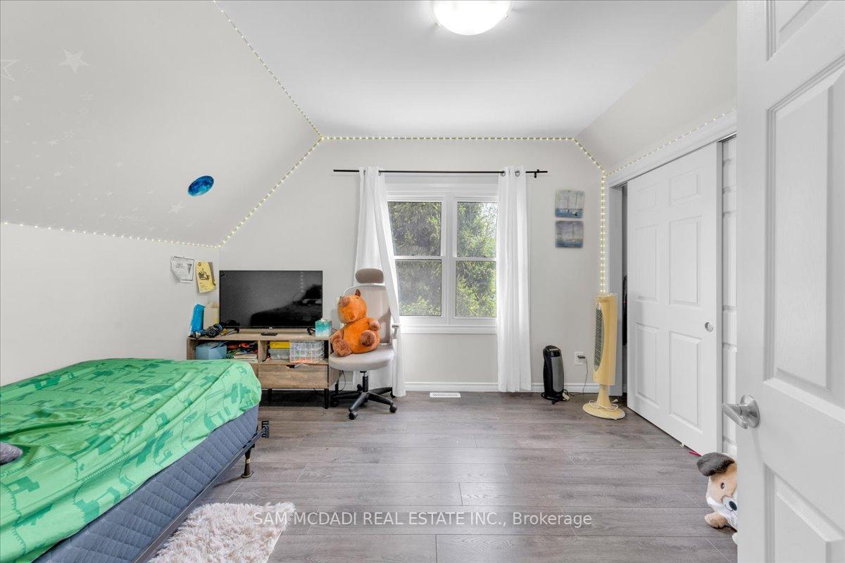 Photo 20 of 4088 Broughton Avenue, Niagara Falls, Downtown — HOMEH