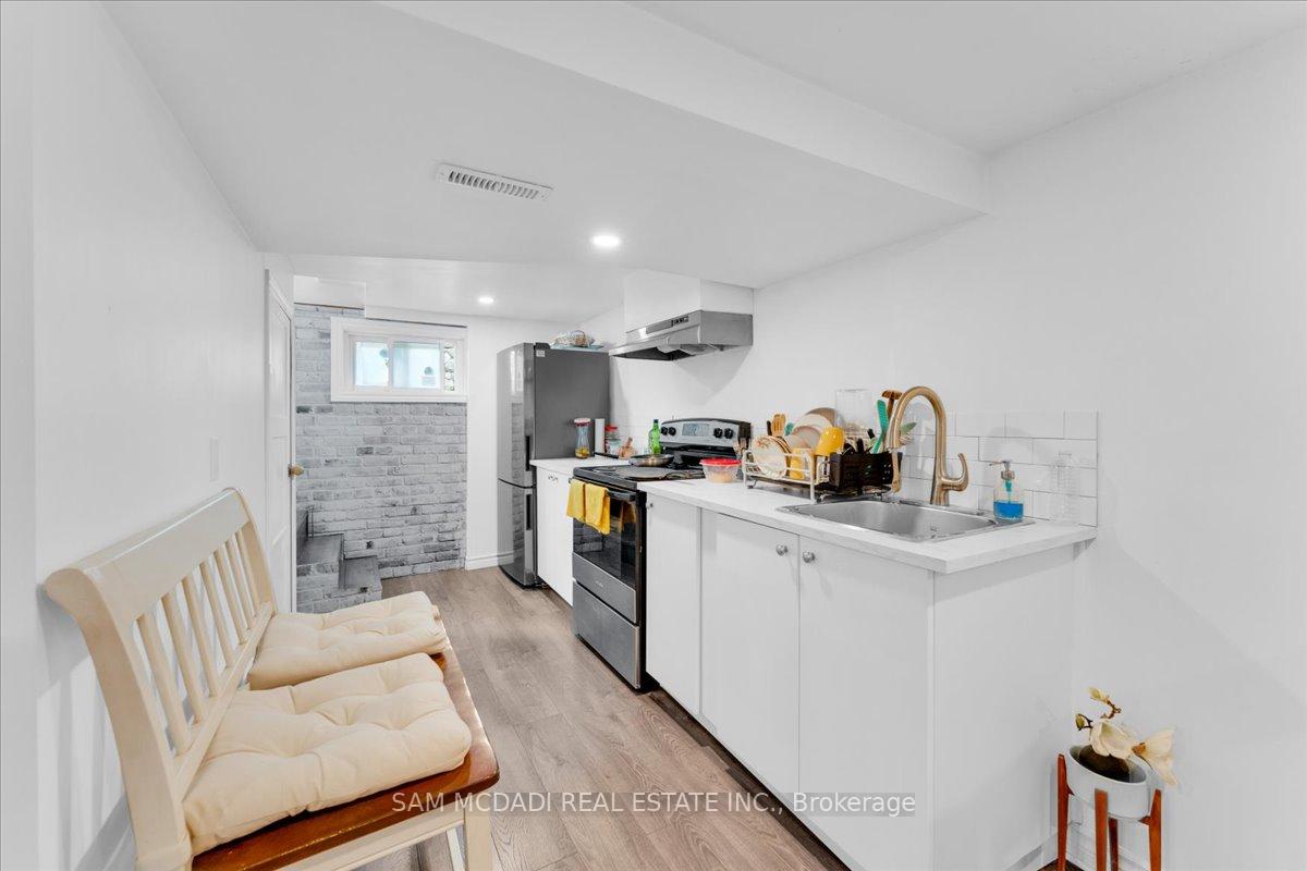 Photo 26 of 4088 Broughton Avenue, Niagara Falls, Downtown — HOMEH
