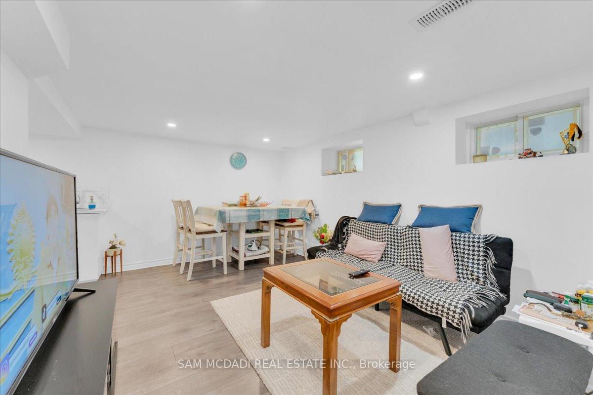 Photo 27 of 4088 Broughton Avenue, Niagara Falls, Downtown — HOMEH