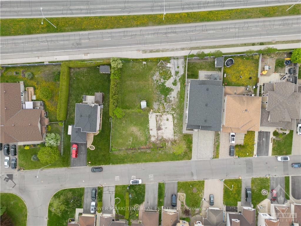 Photo 11 of 6074 Buttonfield Place, Ottawa, Chapel Hill South - Orleans Village — HOMEH