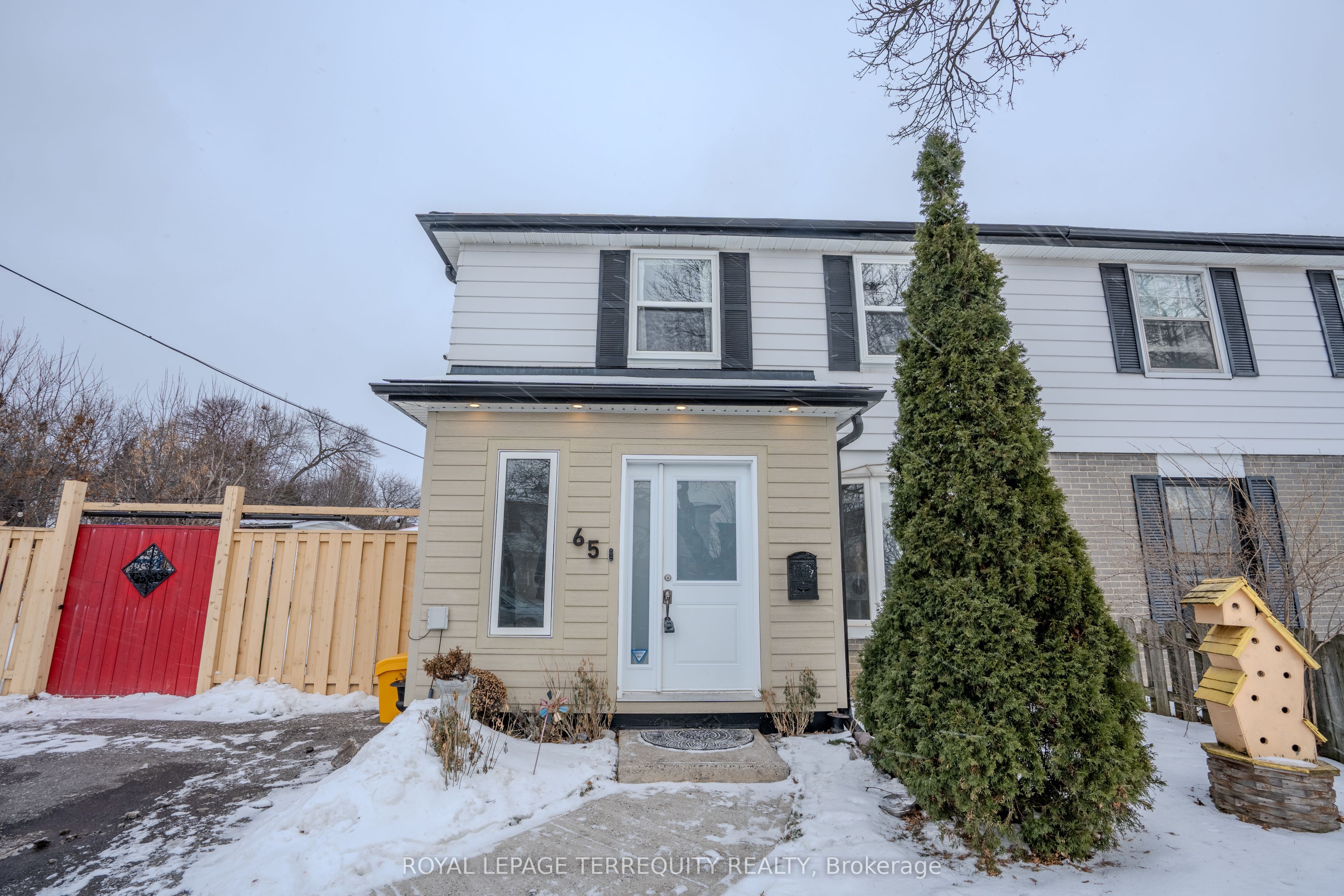 Photo 46 of 65 Dorset Drive, Brampton, Southgate — HOMEH