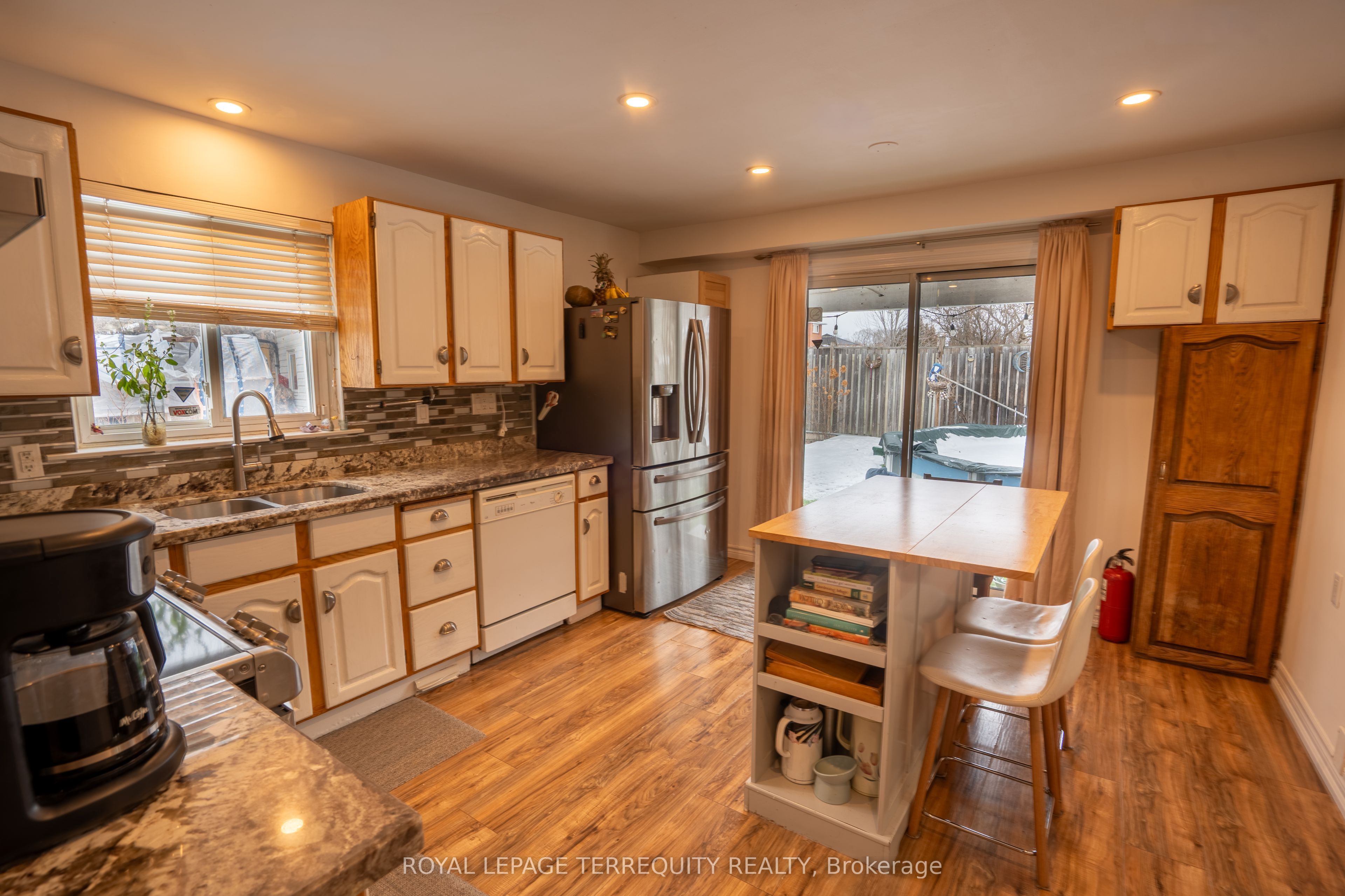 Photo 55 of 65 Dorset Drive, Brampton, Southgate — HOMEH