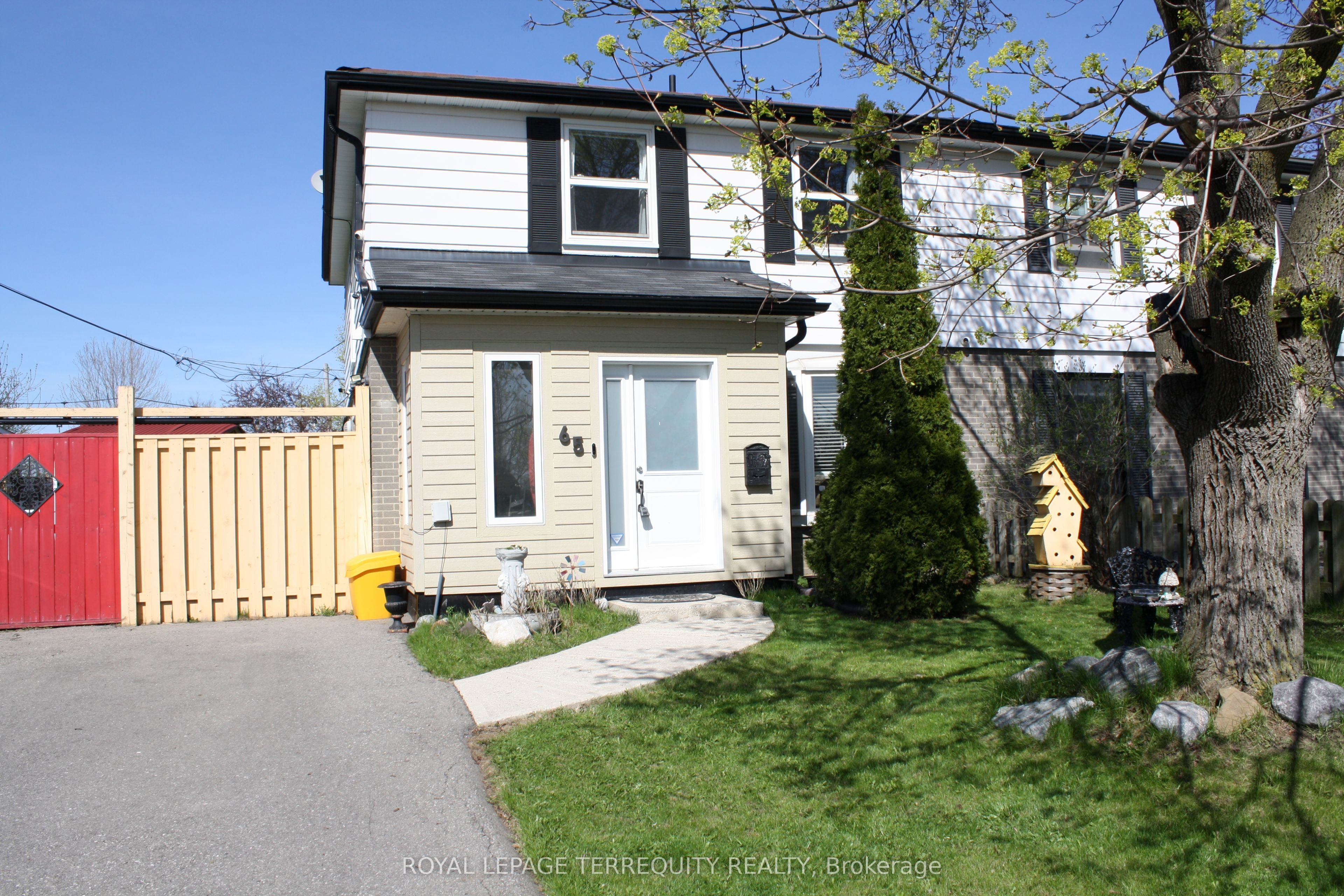 Photo 44 of 65 Dorset Drive, Brampton, Southgate — HOMEH