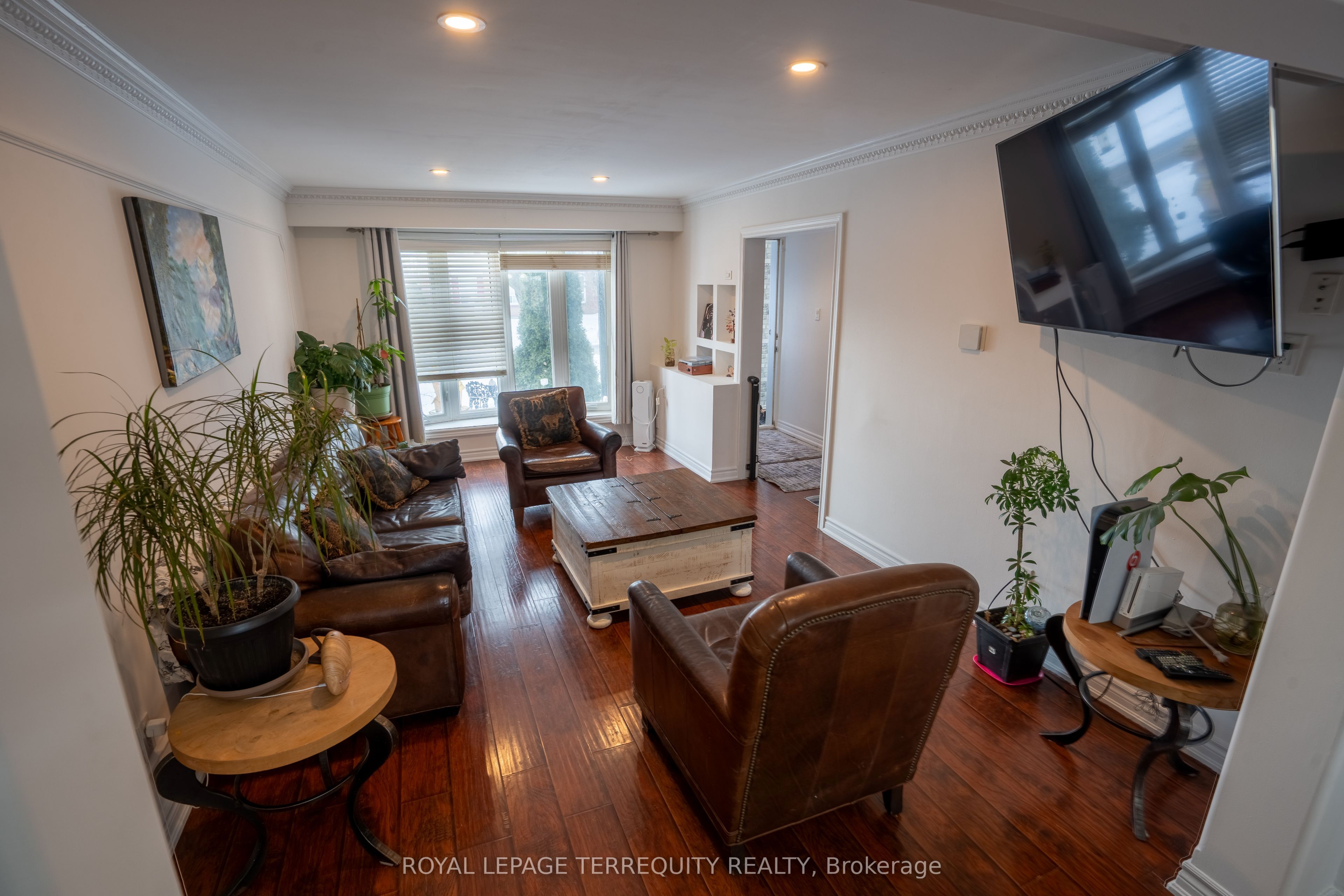 Photo 52 of 65 Dorset Drive, Brampton, Southgate — HOMEH