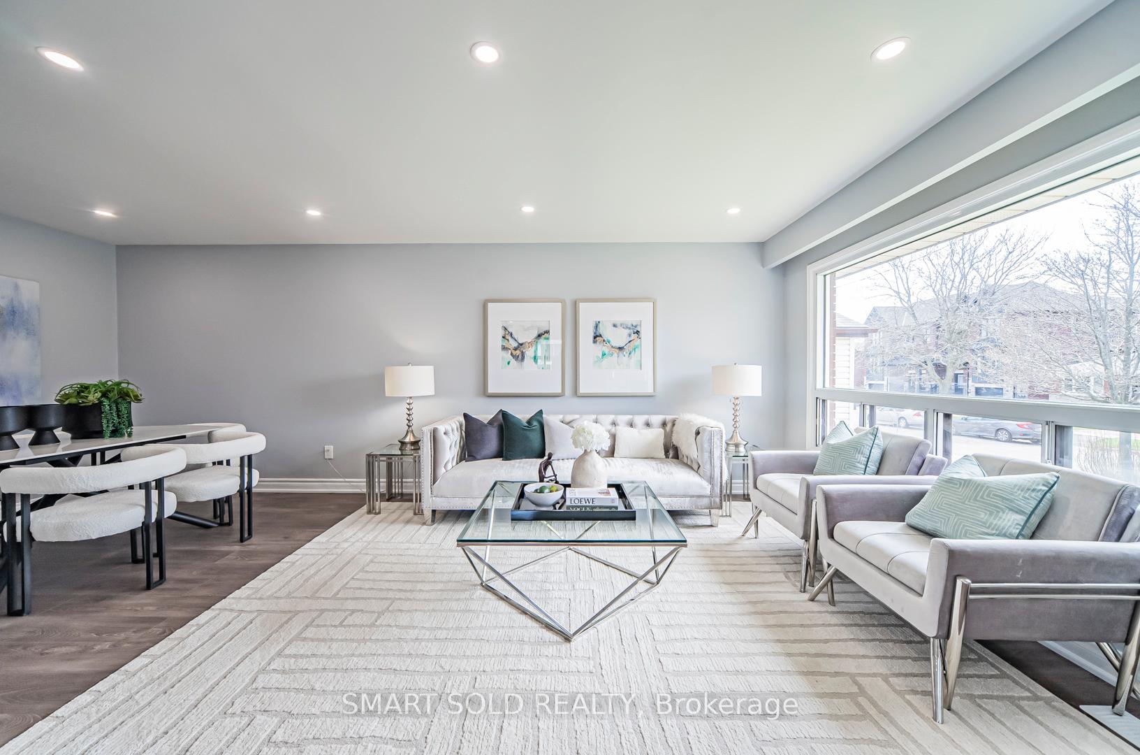 Photo 4 of 81 Cromwell Avenue, Oshawa, Vanier — HOMEH