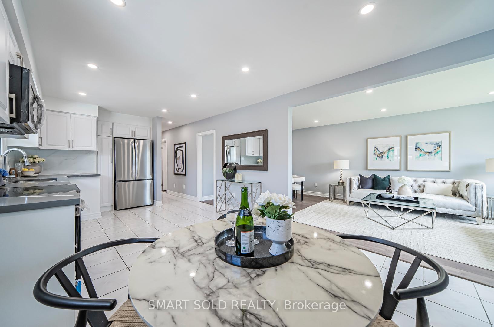 Photo 14 of 81 Cromwell Avenue, Oshawa, Vanier — HOMEH