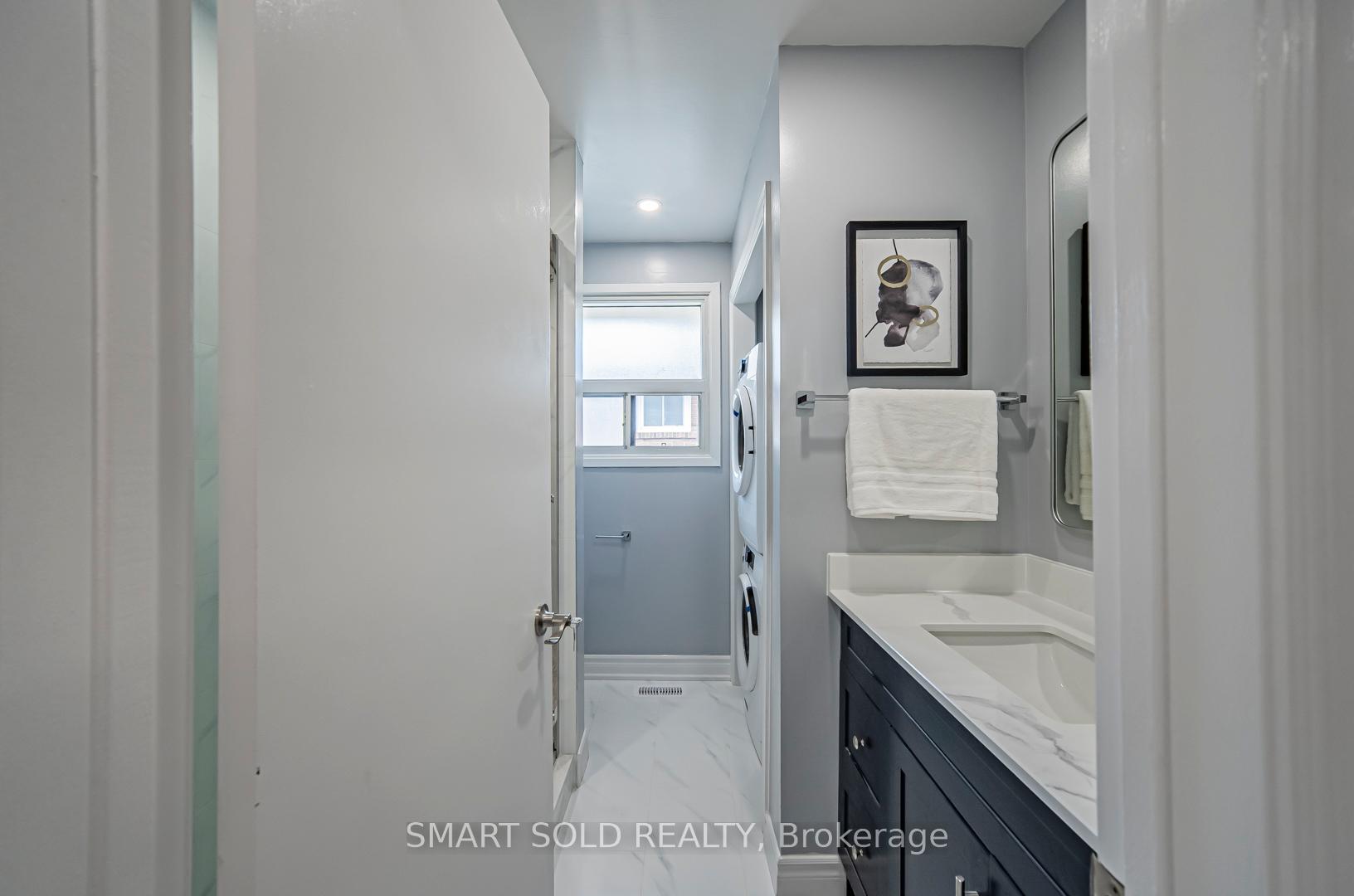 Photo 19 of 81 Cromwell Avenue, Oshawa, Vanier — HOMEH