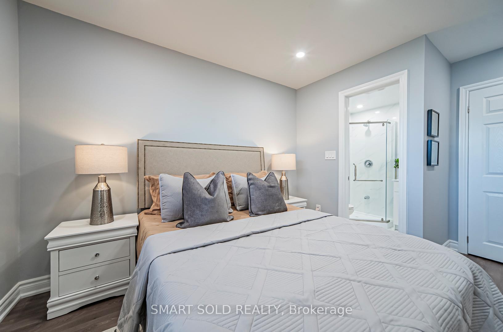 Photo 24 of 81 Cromwell Avenue, Oshawa, Vanier — HOMEH