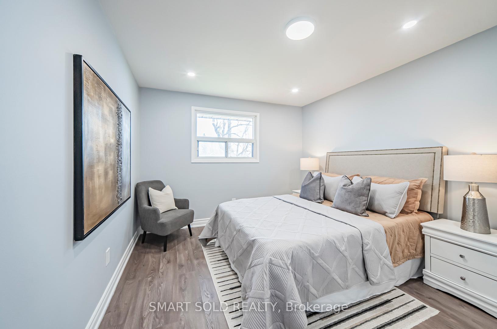 Photo 27 of 81 Cromwell Avenue, Oshawa, Vanier — HOMEH