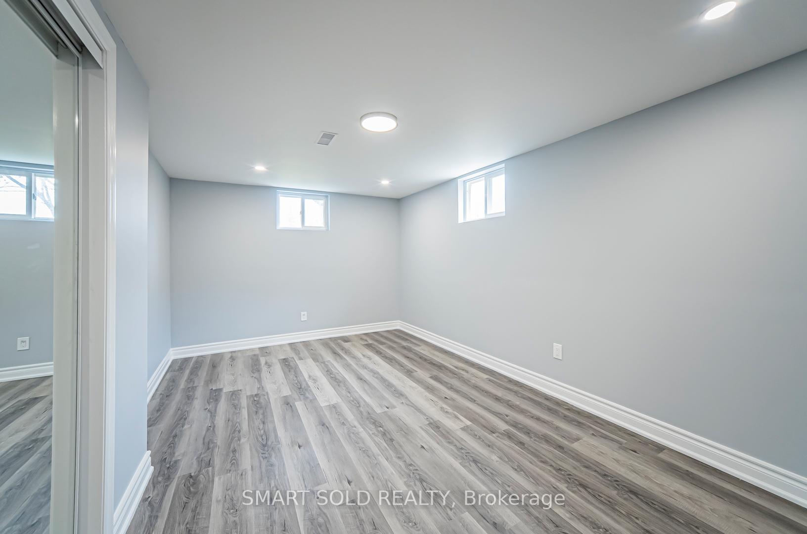 Photo 30 of 81 Cromwell Avenue, Oshawa, Vanier — HOMEH