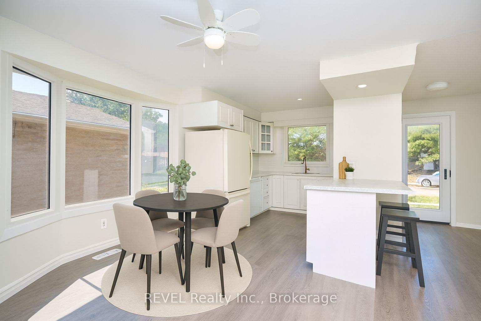 Photo 9 of 7386 Sunhaven Drive, Niagara Falls, Marineland — HOMEH