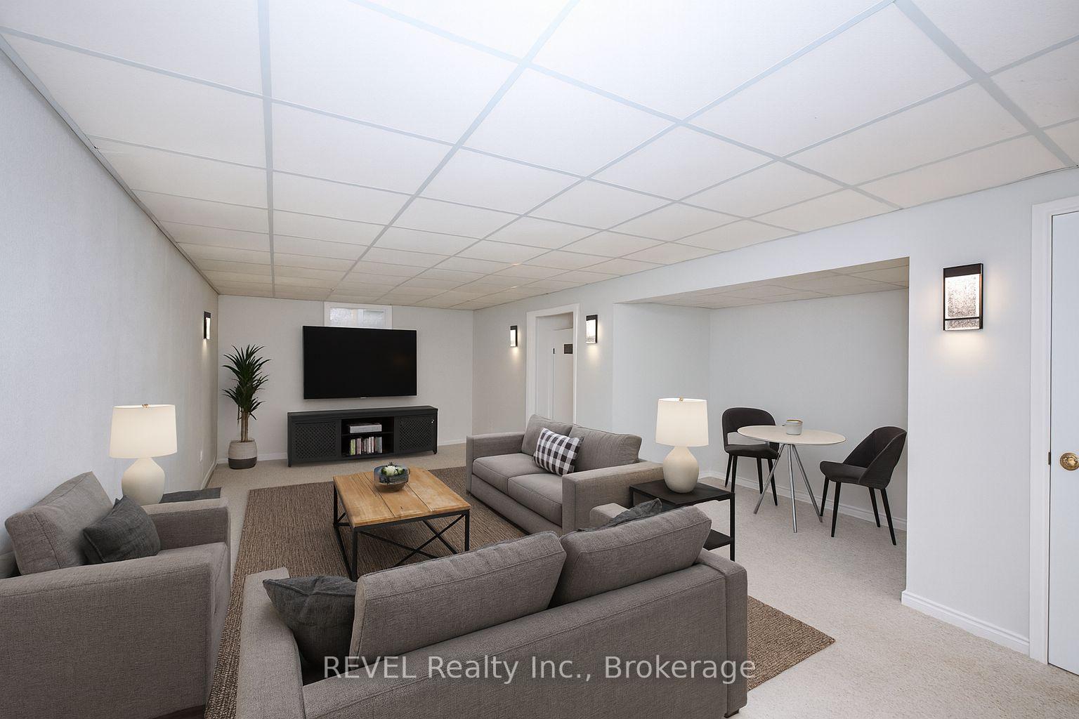 Photo 17 of 7386 Sunhaven Drive, Niagara Falls, Marineland — HOMEH