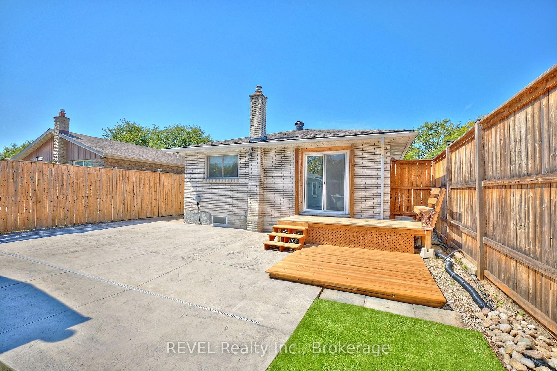 Photo 24 of 7386 Sunhaven Drive, Niagara Falls, Marineland — HOMEH