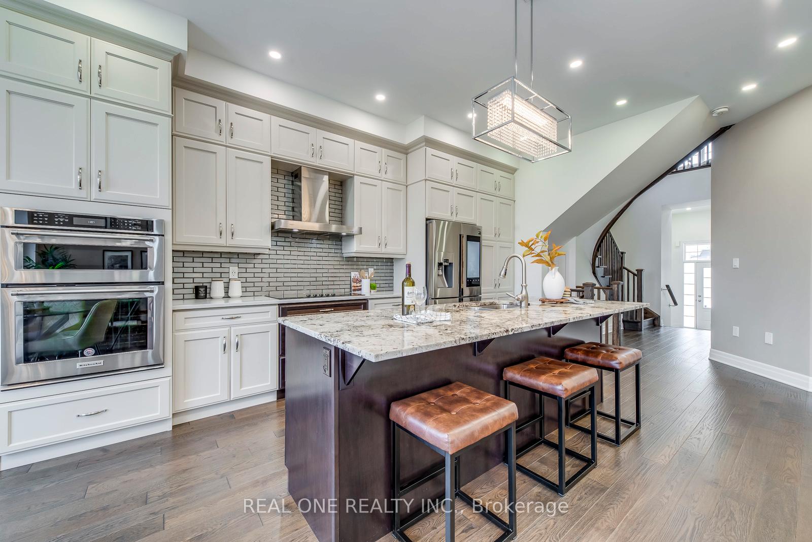 Photo 8 of 1249 Sweetfern Crescent, Milton, Cobban — HOMEH