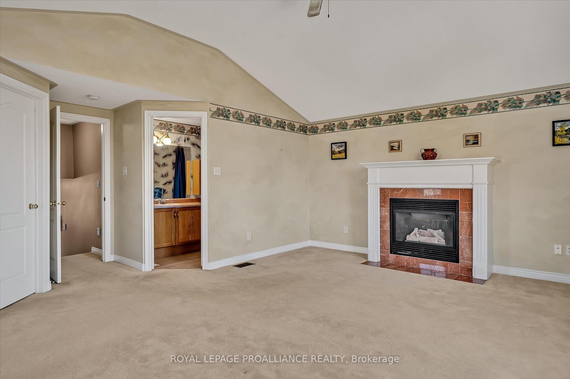 Photo 20 of 209 Towerhill Road, Peterborough, Northcrest Ward 5 — HOMEH