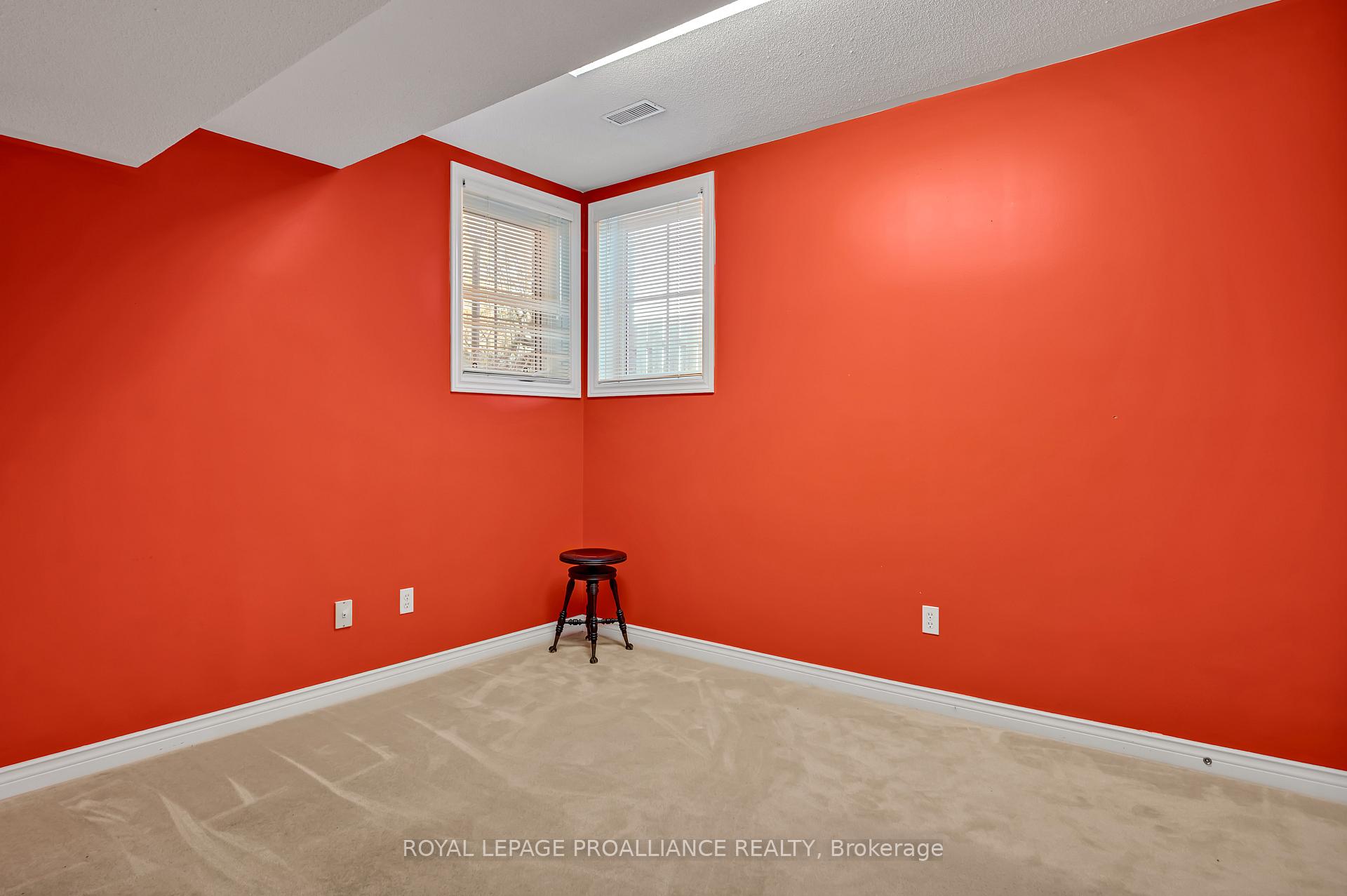 Photo 32 of 209 Towerhill Road, Peterborough, Northcrest Ward 5 — HOMEH