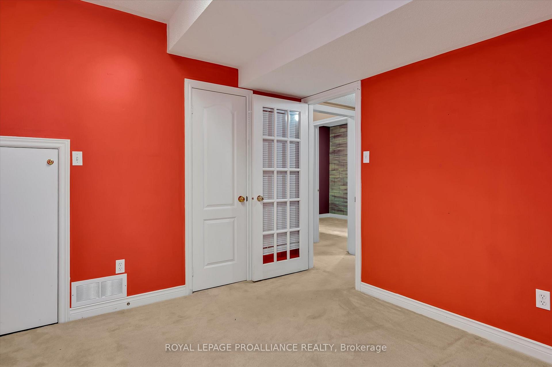 Photo 33 of 209 Towerhill Road, Peterborough, Northcrest Ward 5 — HOMEH