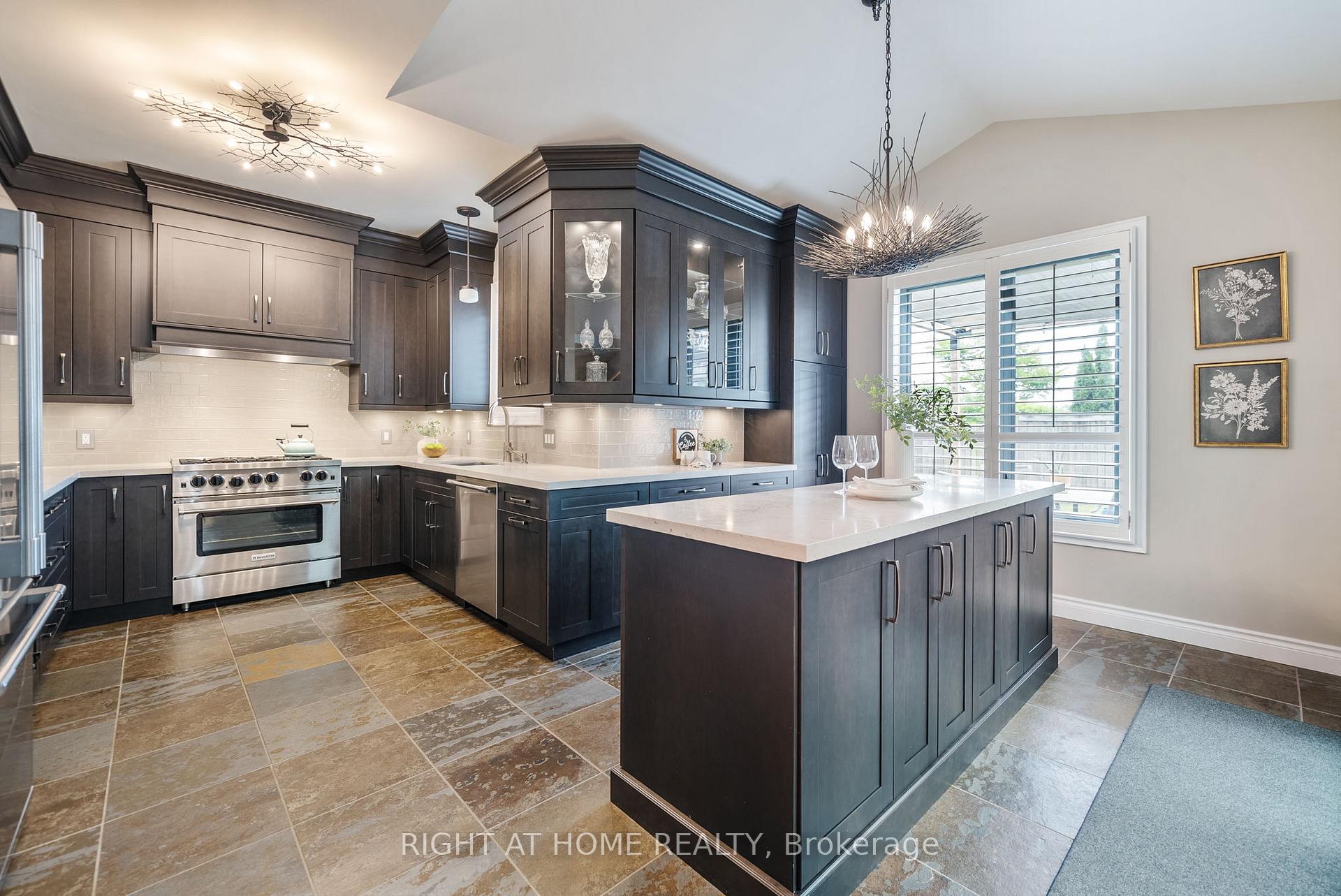 Photo 8 of 489 Britannia Avenue E, Oshawa, Kedron — HOMEH