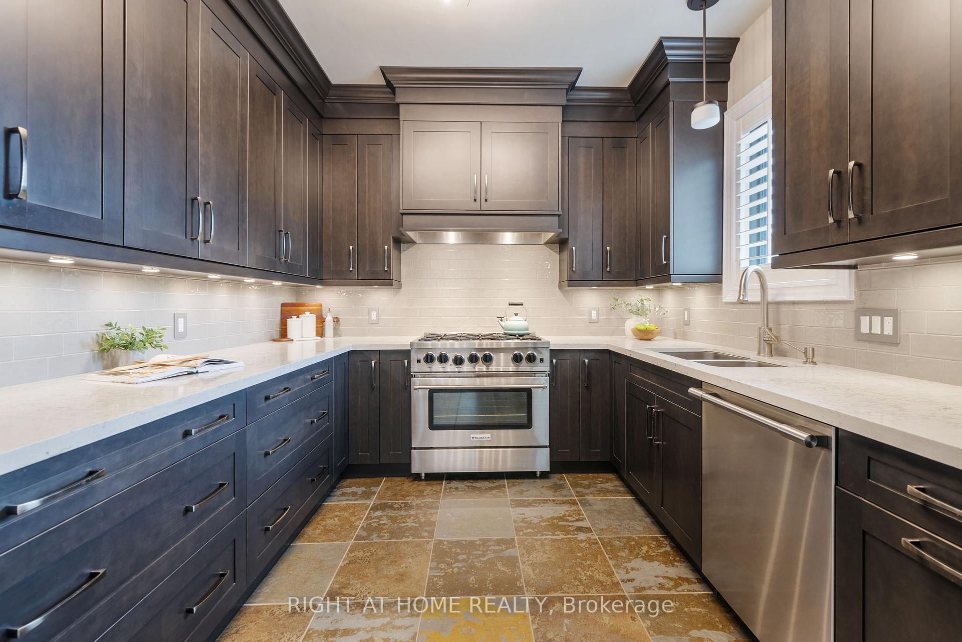 Photo 10 of 489 Britannia Avenue E, Oshawa, Kedron — HOMEH
