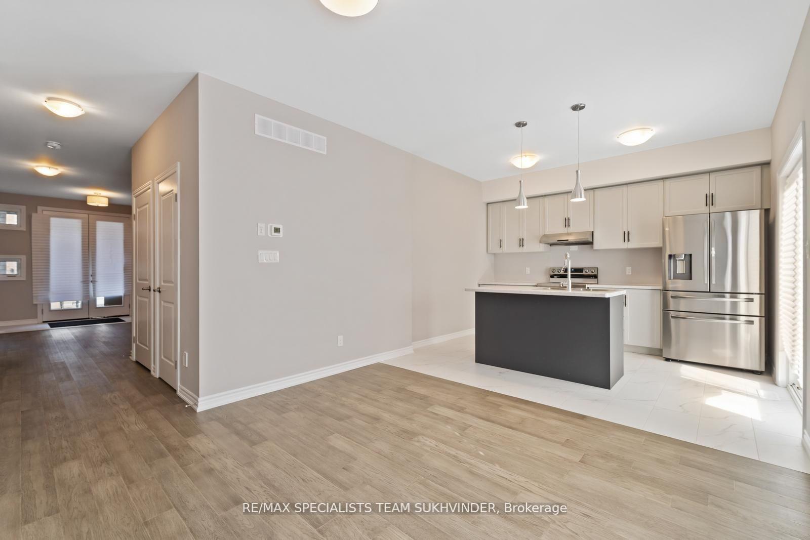 Photo 9 of Unit 41, 5672 Dorchester Road, Niagara Falls, Hospital — HOMEH