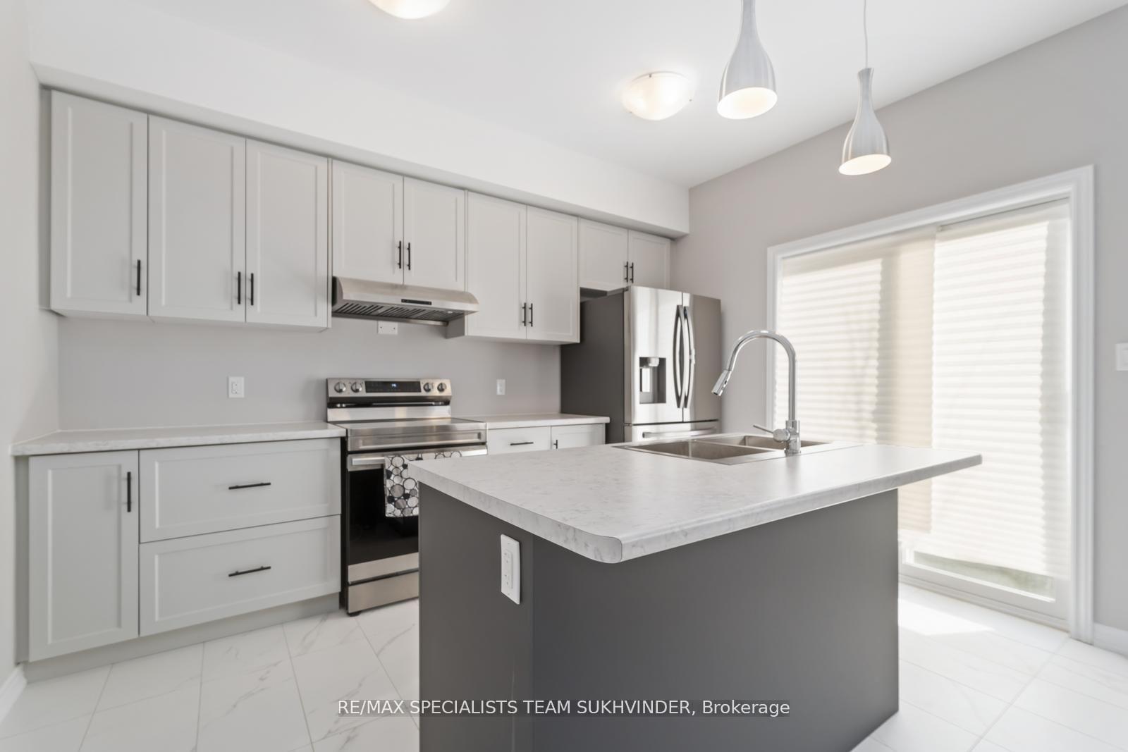 Photo 13 of Unit 41, 5672 Dorchester Road, Niagara Falls, Hospital — HOMEH
