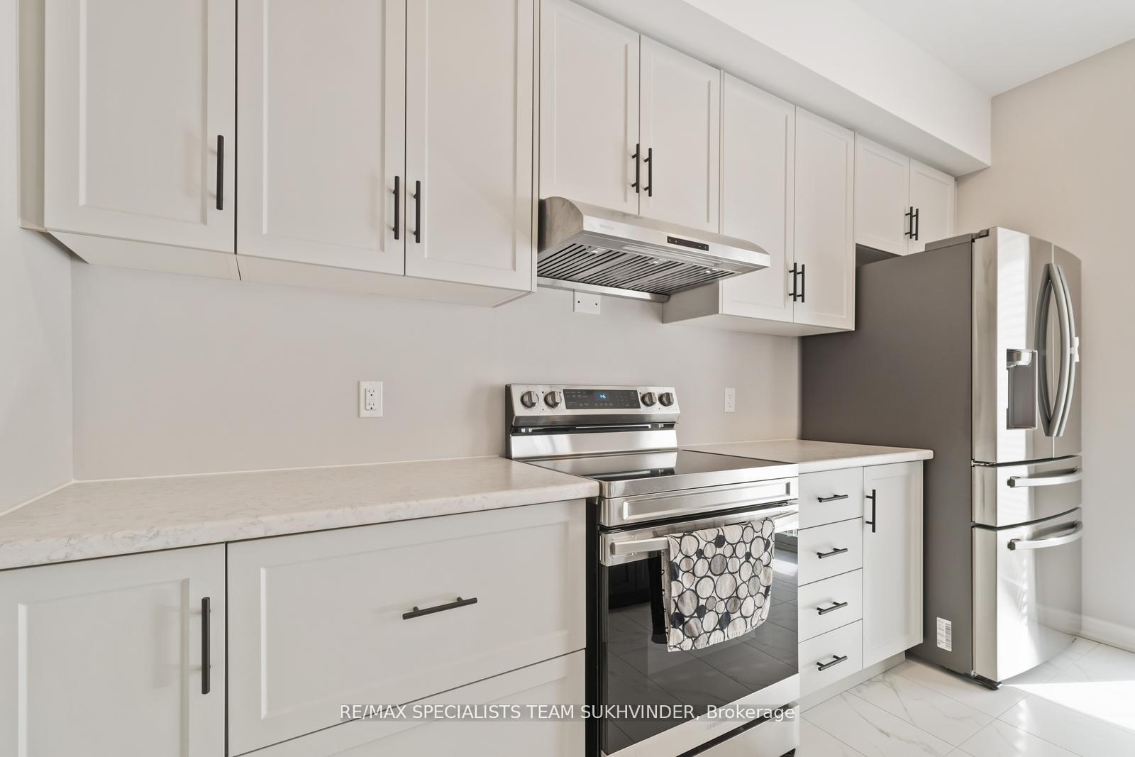 Photo 15 of Unit 41, 5672 Dorchester Road, Niagara Falls, Hospital — HOMEH