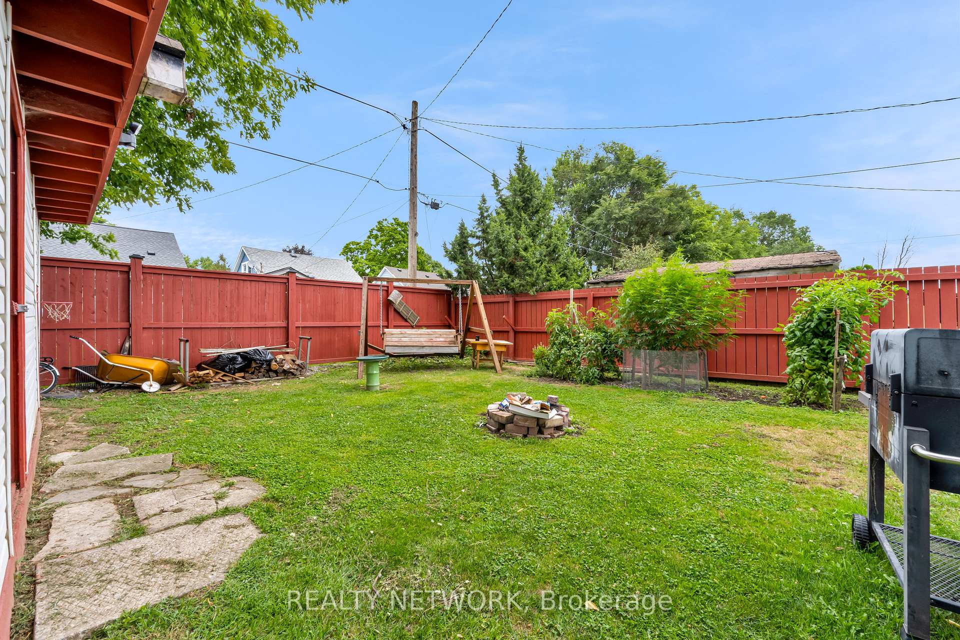 Photo 4 of 6277 Skinner Street, Niagara Falls, Arad/Fallsview — HOMEH