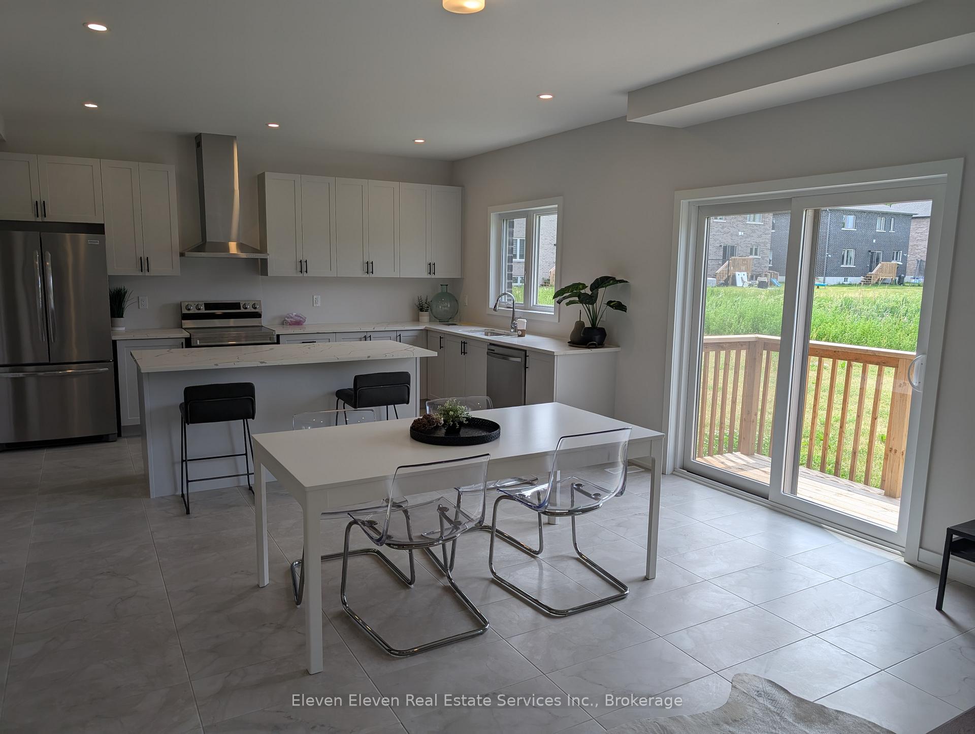 Photo 8 of 2 Butternut Drive E, Norfolk, Simcoe — HOMEH