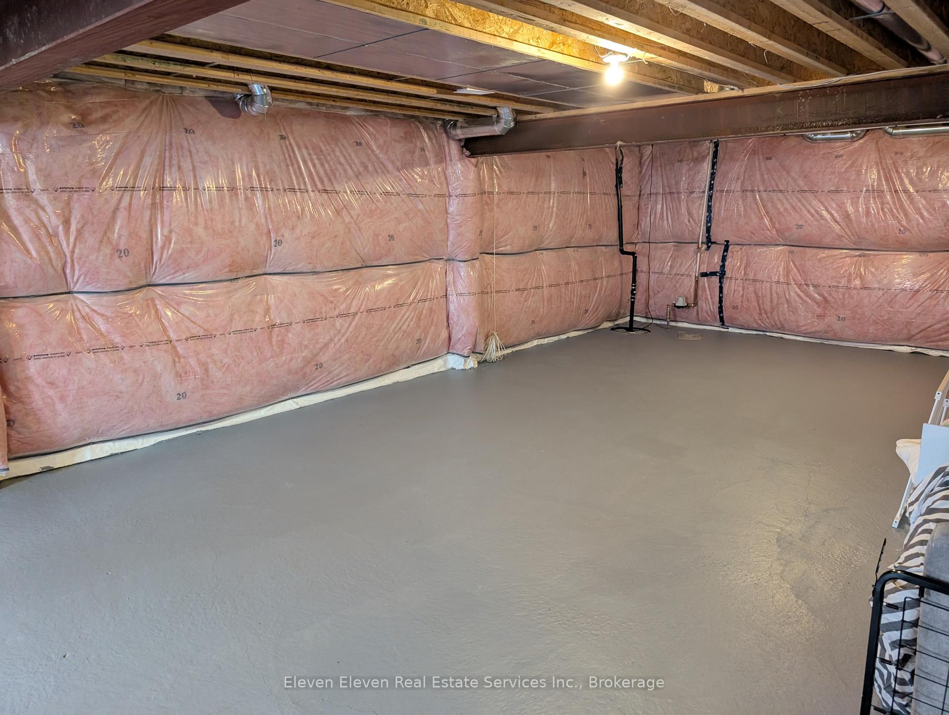 Photo 35 of 2 Butternut Drive E, Norfolk, Simcoe — HOMEH