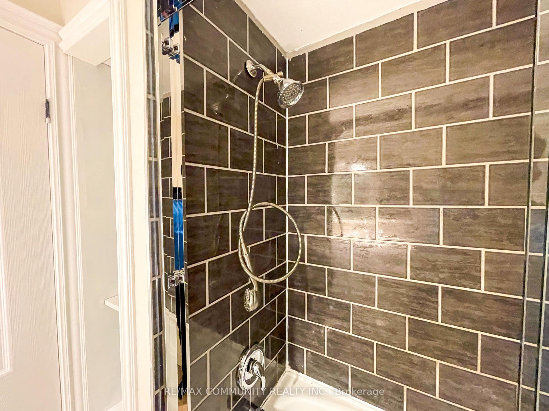 Photo 21 of 1268 Trowbridge Drive, Oshawa, Centennial — HOMEH
