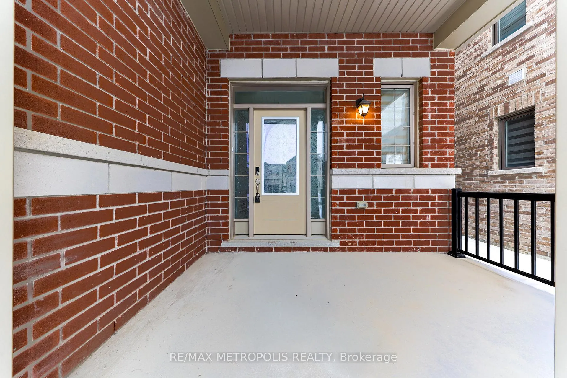 Photo 3 of 1493 Hawktail Path, Pickering, Rural Pickering — HOMEH