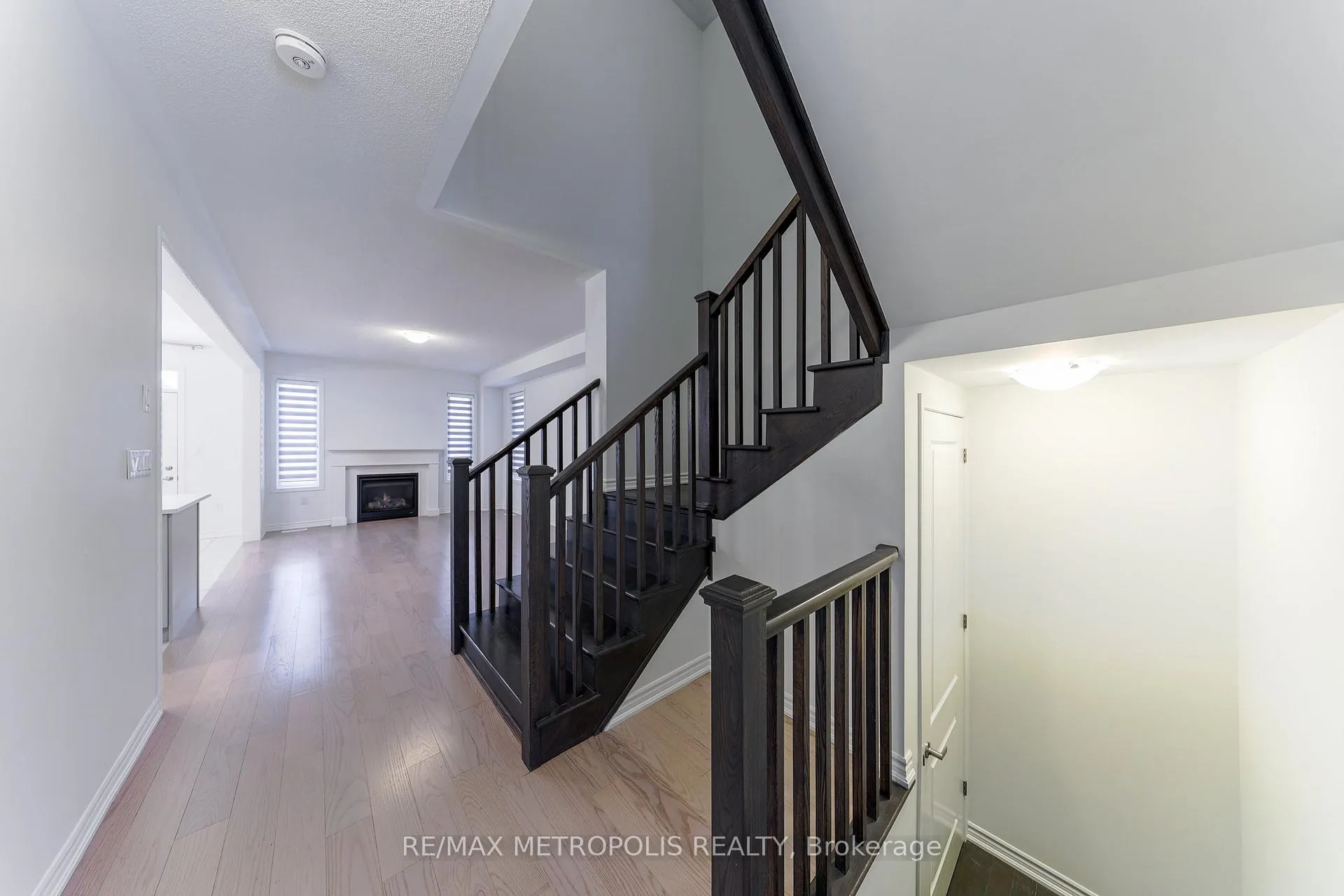 Photo 6 of 1493 Hawktail Path, Pickering, Rural Pickering — HOMEH