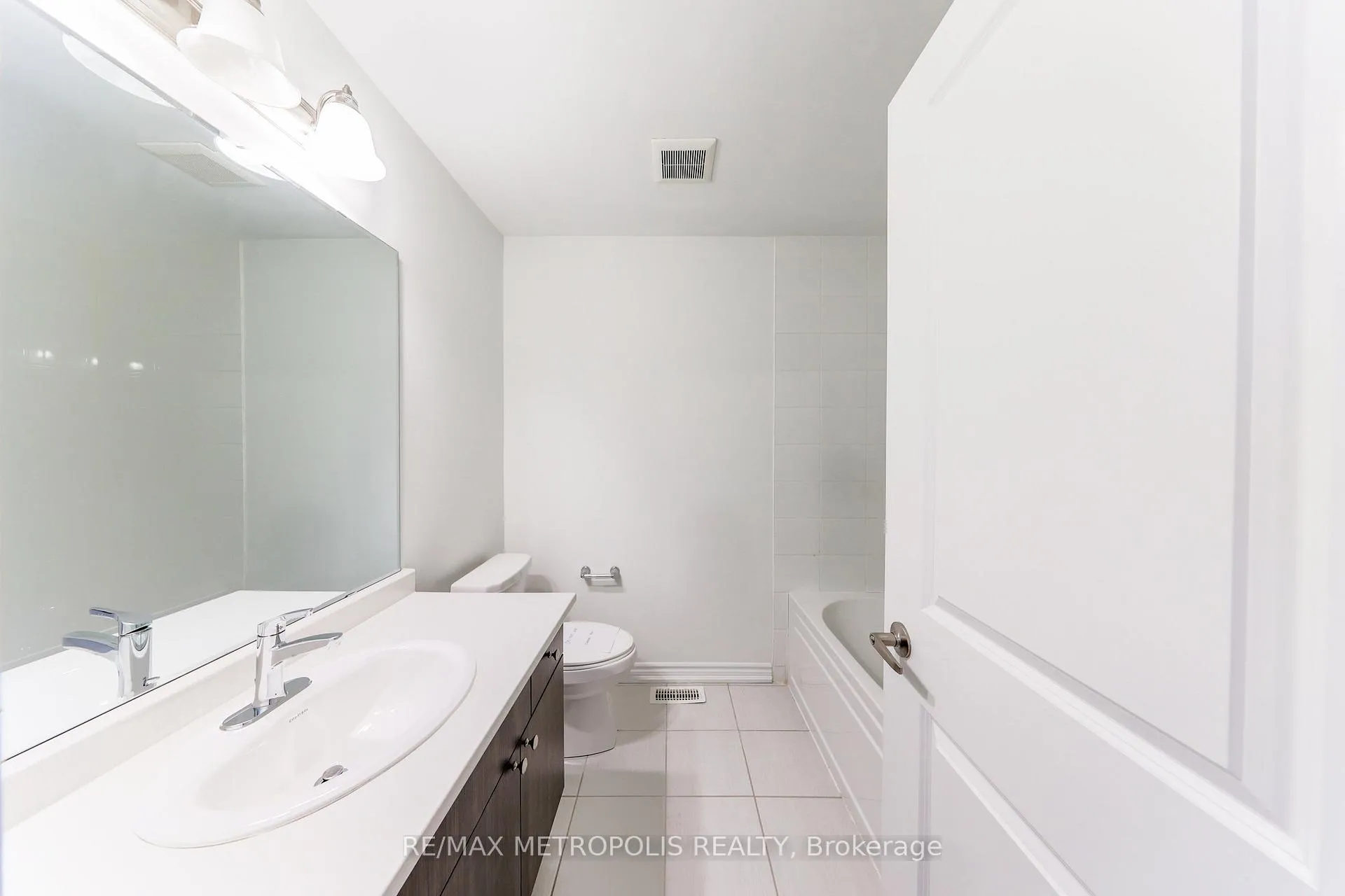 Photo 30 of 1493 Hawktail Path, Pickering, Rural Pickering — HOMEH