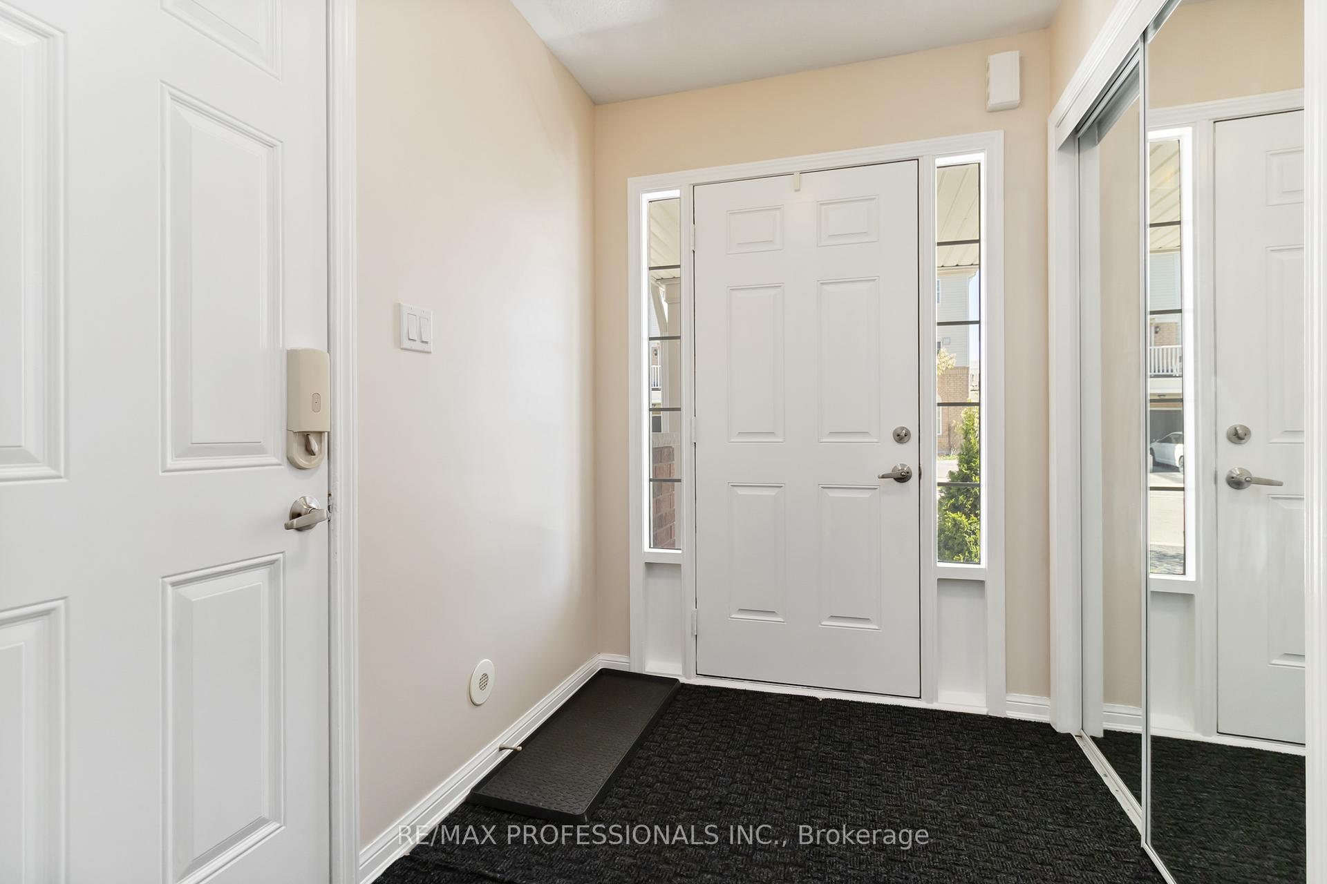 Photo 5 of 948 Sprague Place, Milton, Coates — HOMEH