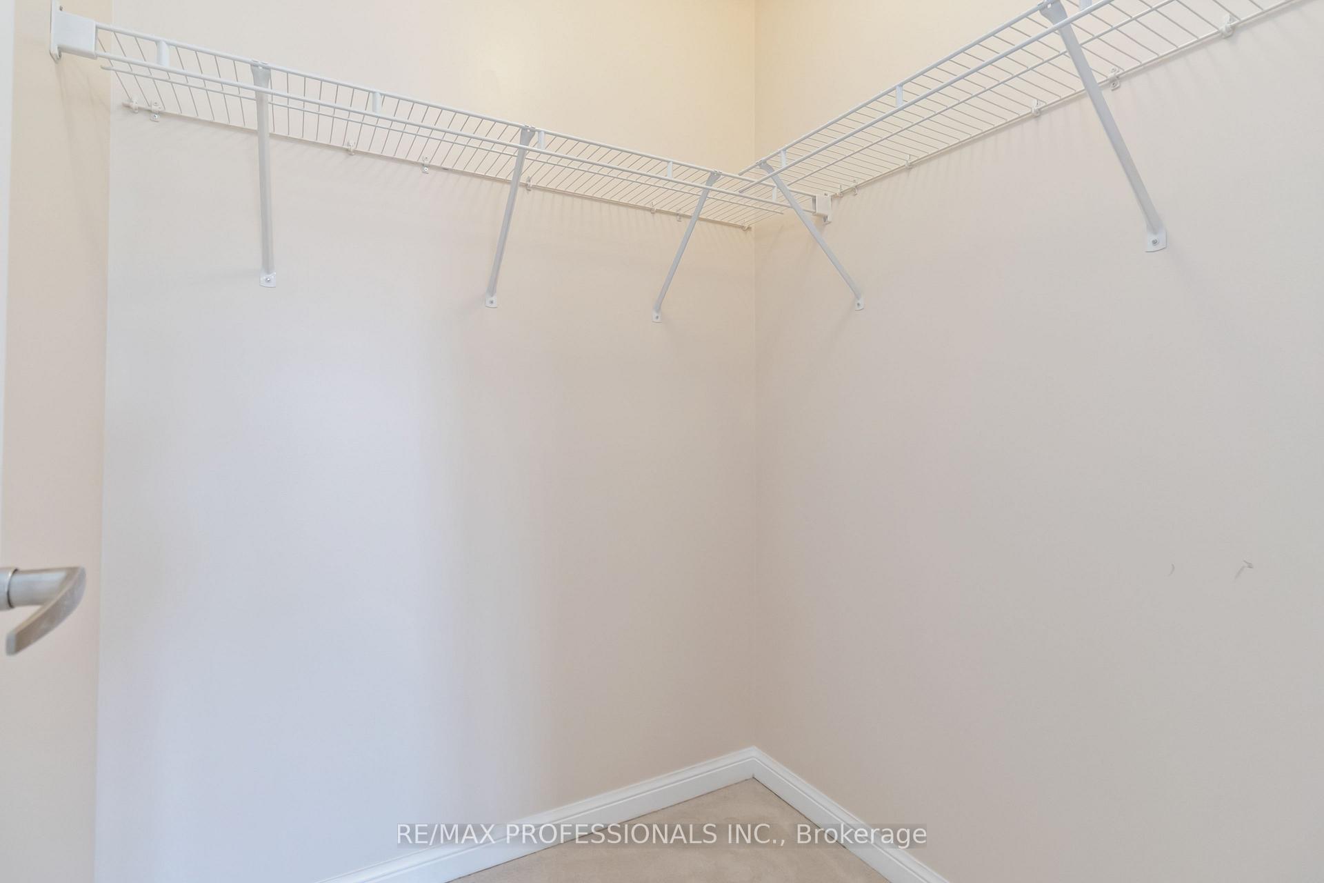 Photo 22 of 948 Sprague Place, Milton, Coates — HOMEH